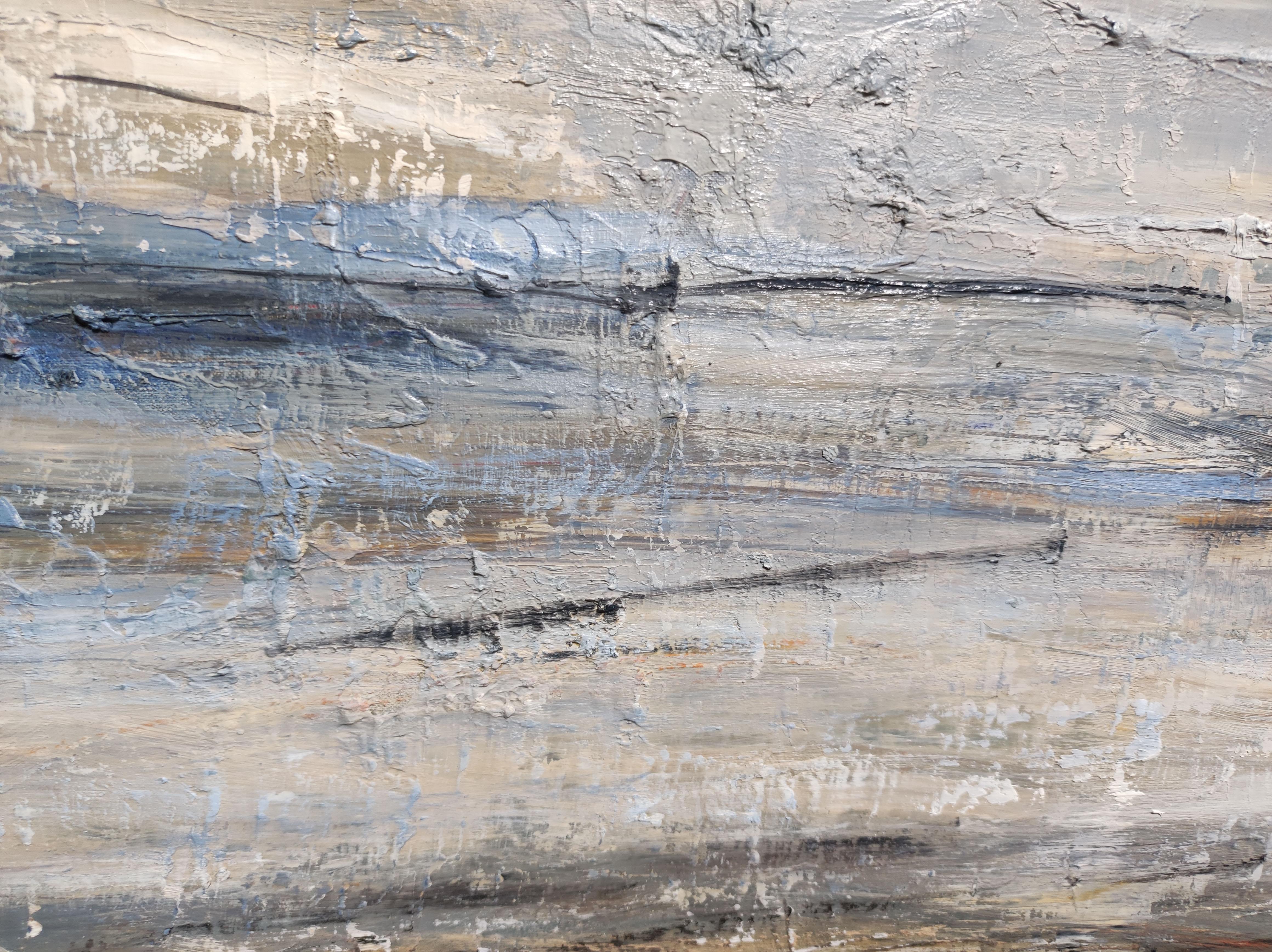 Between sky and sea, painting of a beach in Normandy with a cloudy sky treated with oil with a knife. Table very material with many layers. The colors are iridescent in blues, grays and ocher. At the limit of abstraction, this seaside landscape