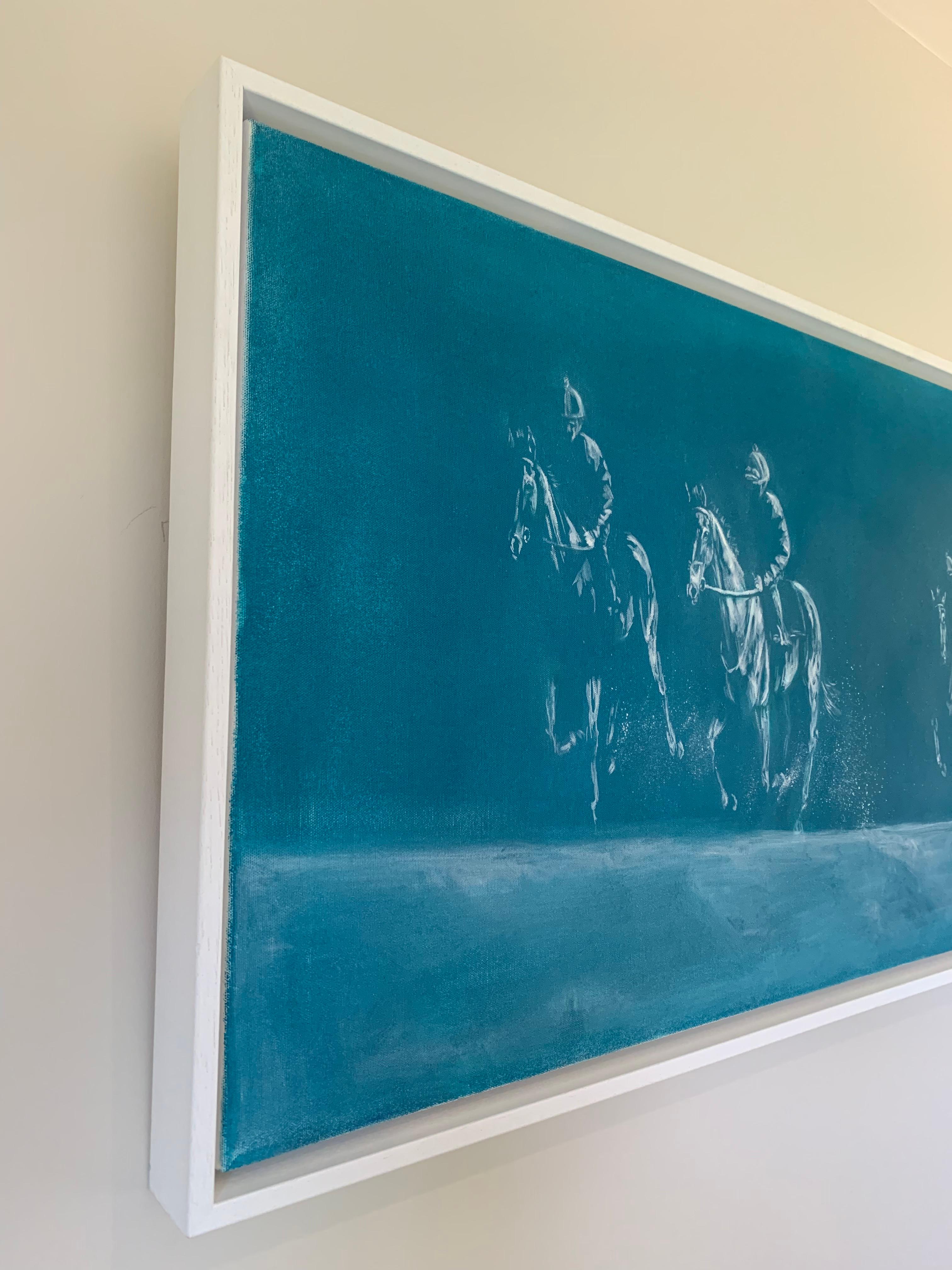 Óleo original de Sophie Harden. Viajar representa realmente la velocidad y el movimiento de los caballos al galope por parejas. Utilizando óleo blanco para resaltar dónde incide la luz en el sujeto y sobre un fondo verde/azul intenso, esta pieza