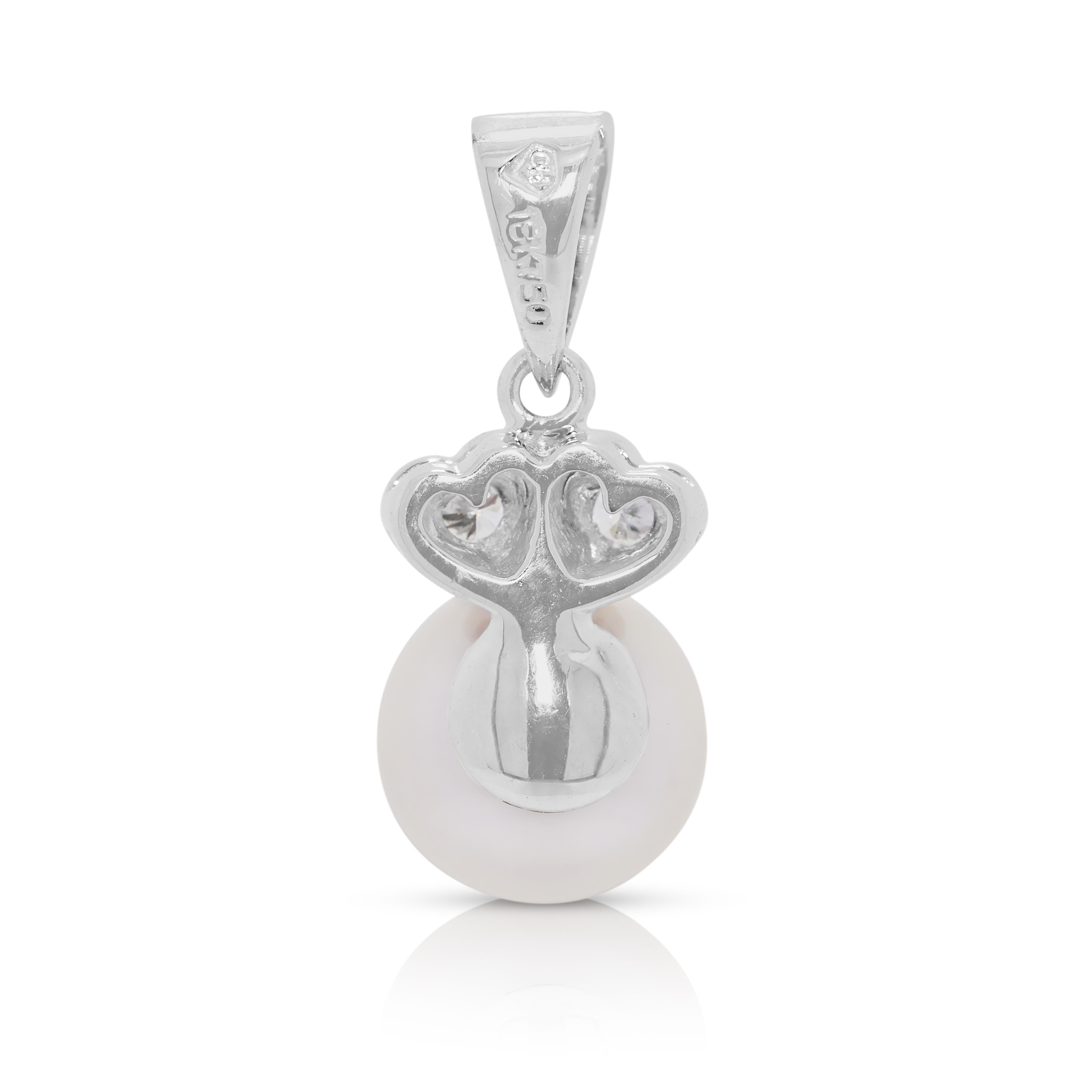 Raffinierter 0,08ct Naturdiamant & Akoya-Perlen-Anhänger aus 18K Weißgold im Angebot 1