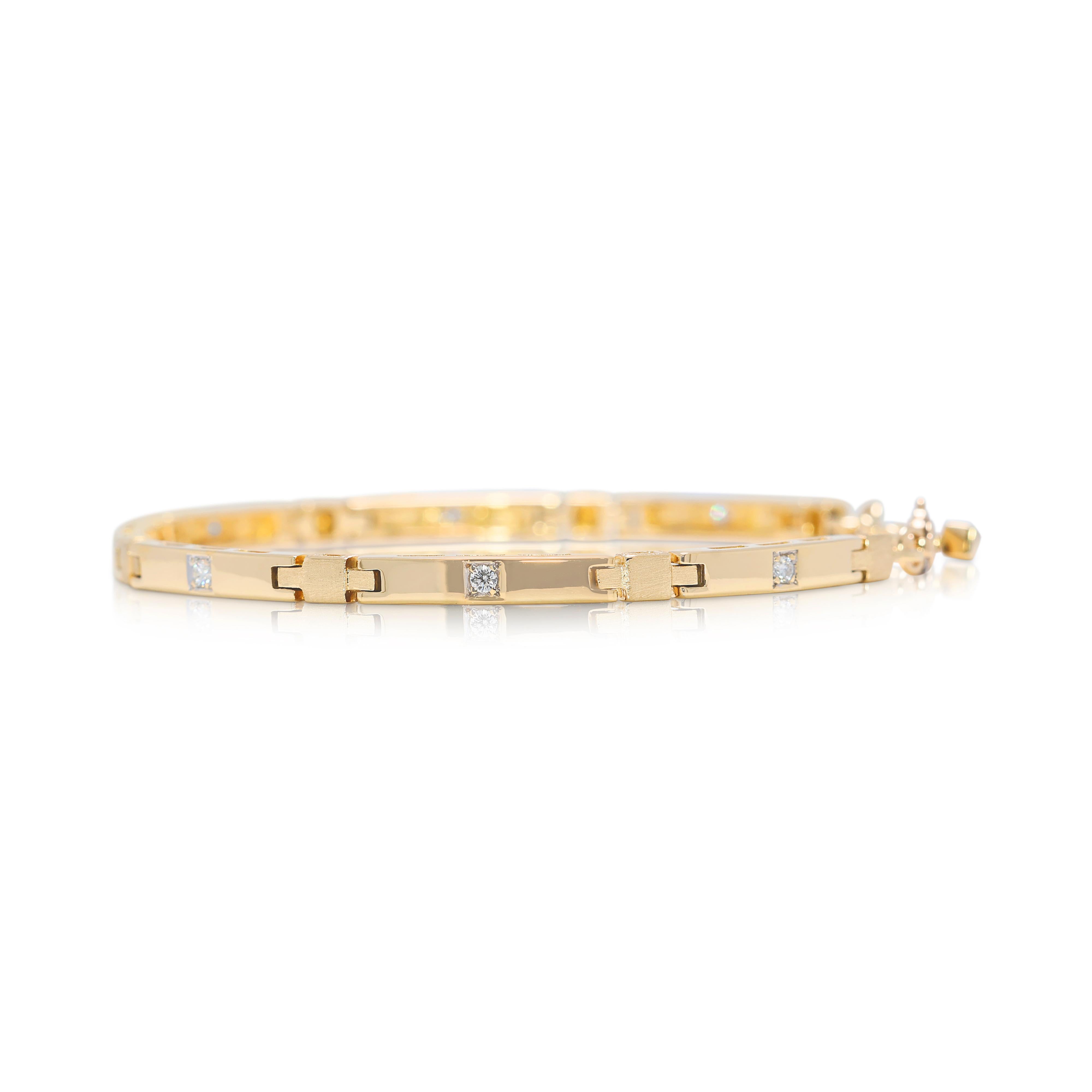 Bracelet sophistiqué en or jaune 18 carats de 0,21 ct de diamants naturels Excellent état - En vente à רמת גן, IL