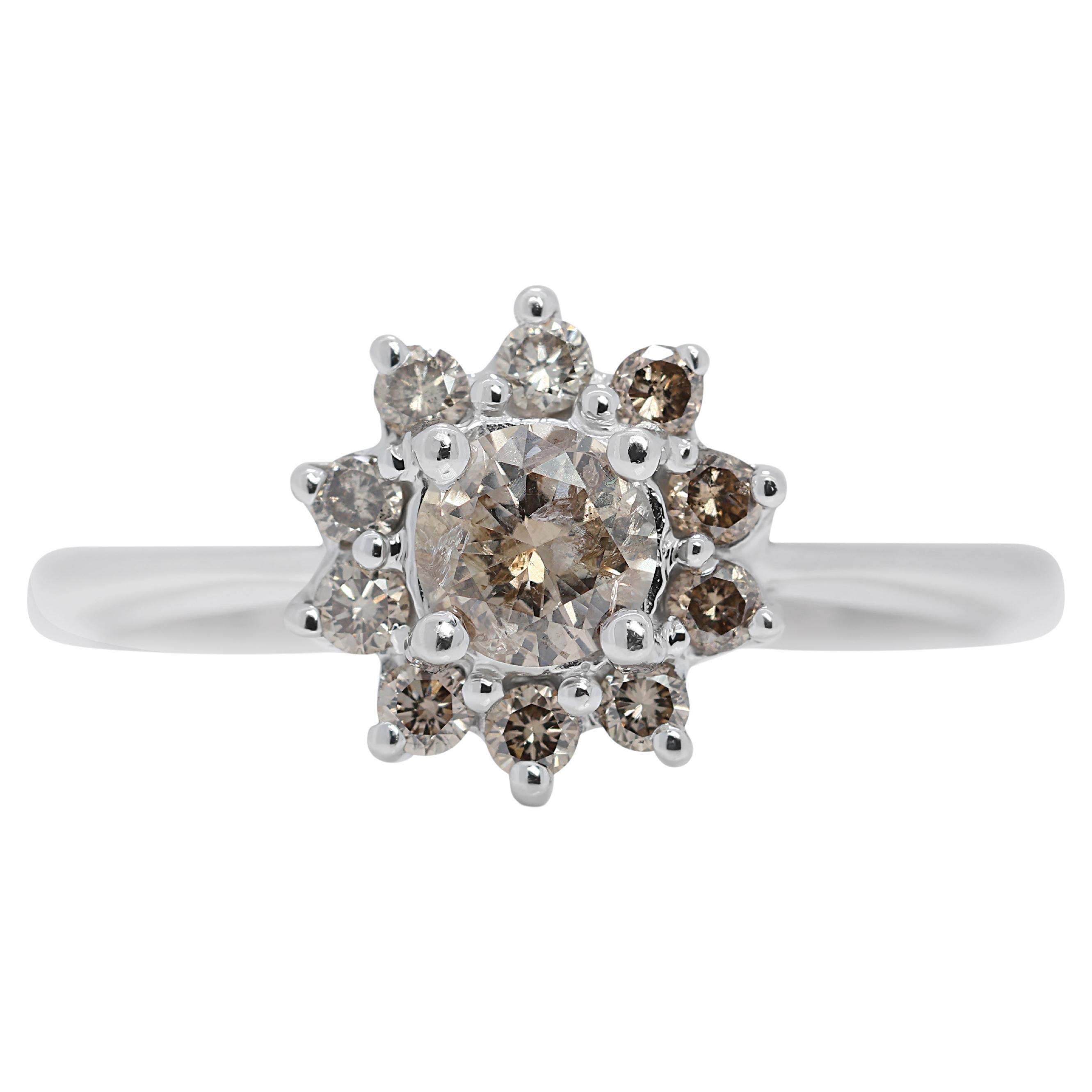 Sophisticated 0.57ct Diamonds Flower-Shaped Ring in 18k White Gold  For Sale