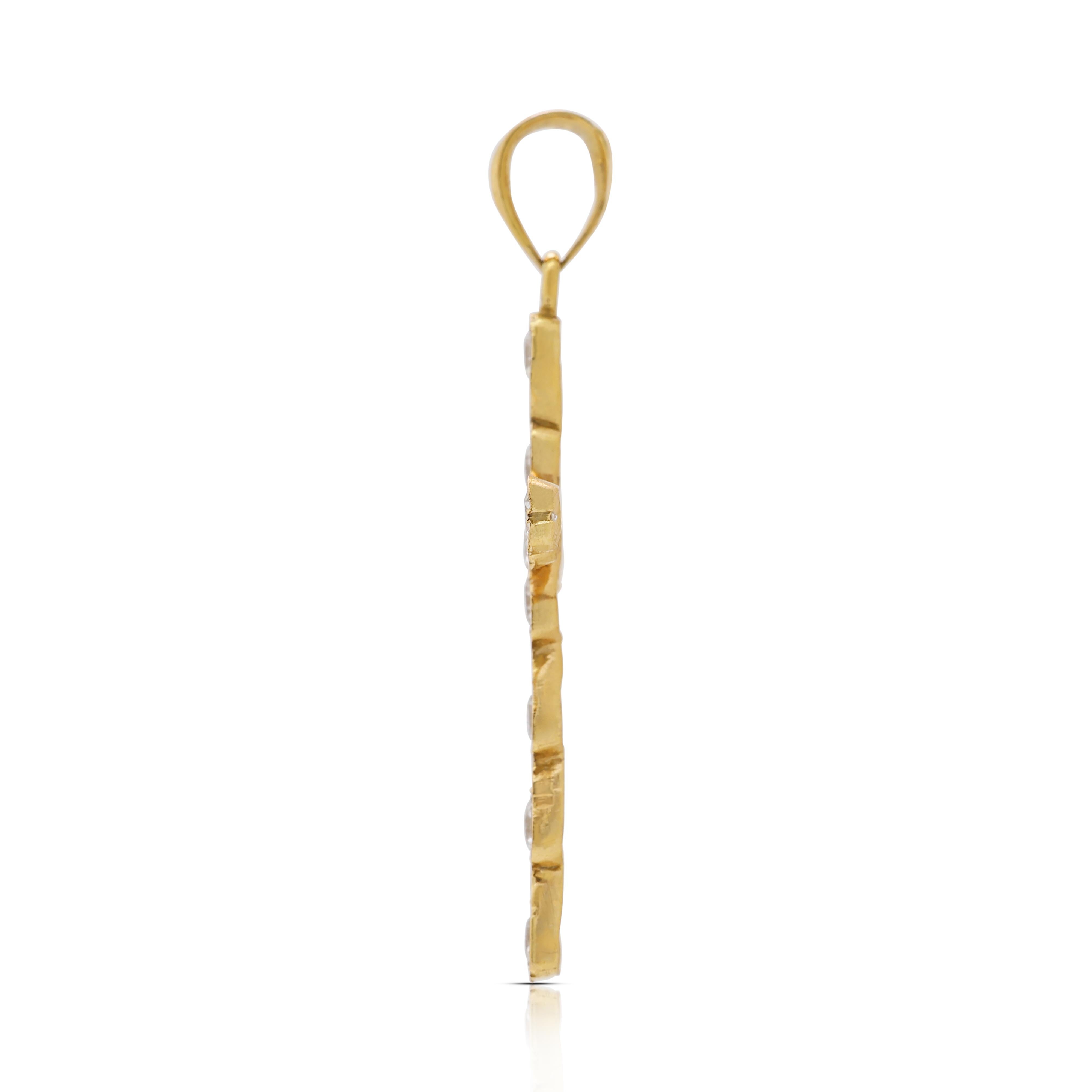 Pendentif sophistiqué en or jaune 18 carats avec diamant naturel de 0,5 carat Pour femmes en vente