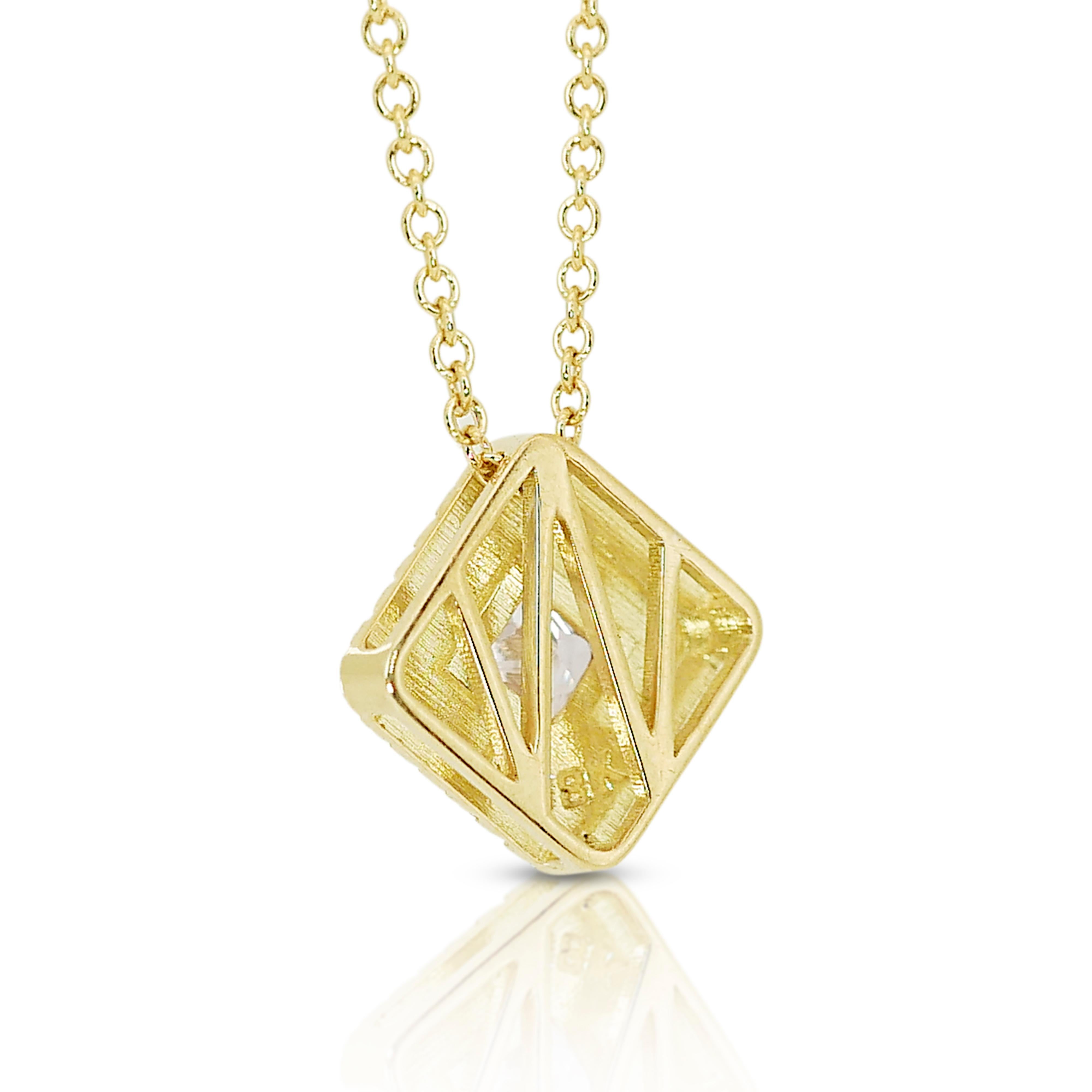 Collier sophistiqué double halo de diamants 0,60 carat en or jaune 18 carats, certifié IGI en vente 3