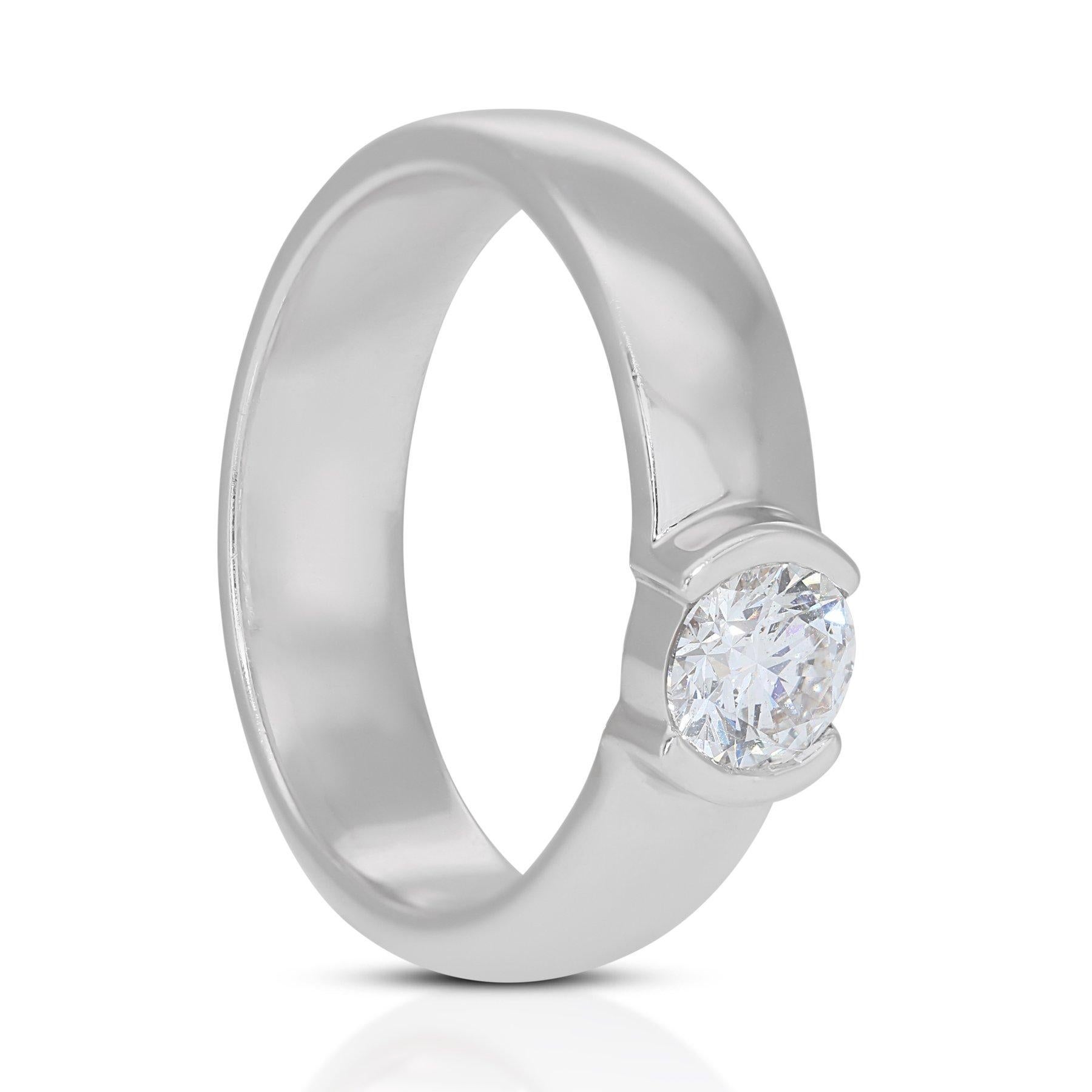 Round Cut Sophisticated 0.70ct Diamond Solitaire Ring in 18k White Gold - GIA Certified For Sale
