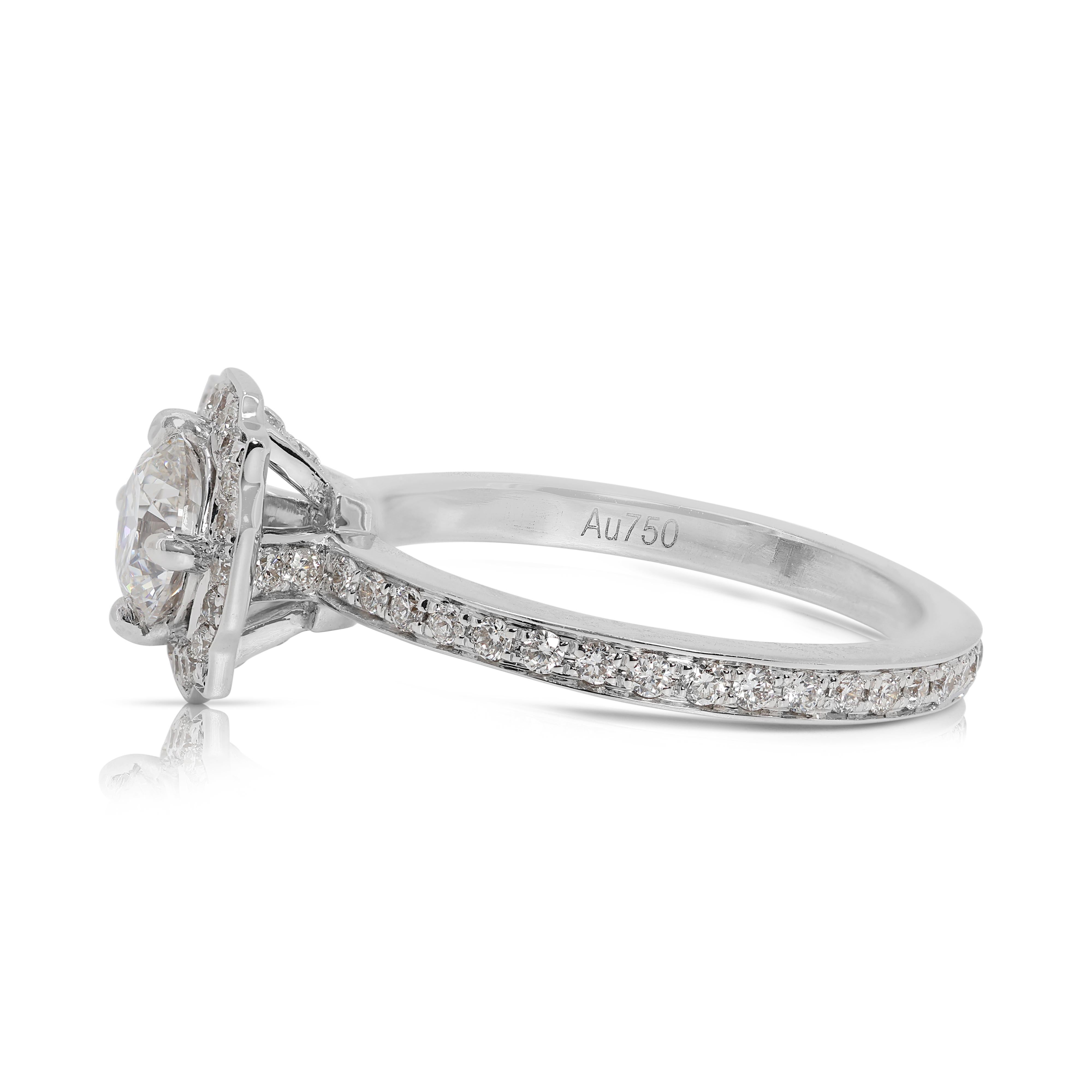 Round Cut Sophisticated 0.92 carat Natural Diamond Ring in 18K White Gold For Sale