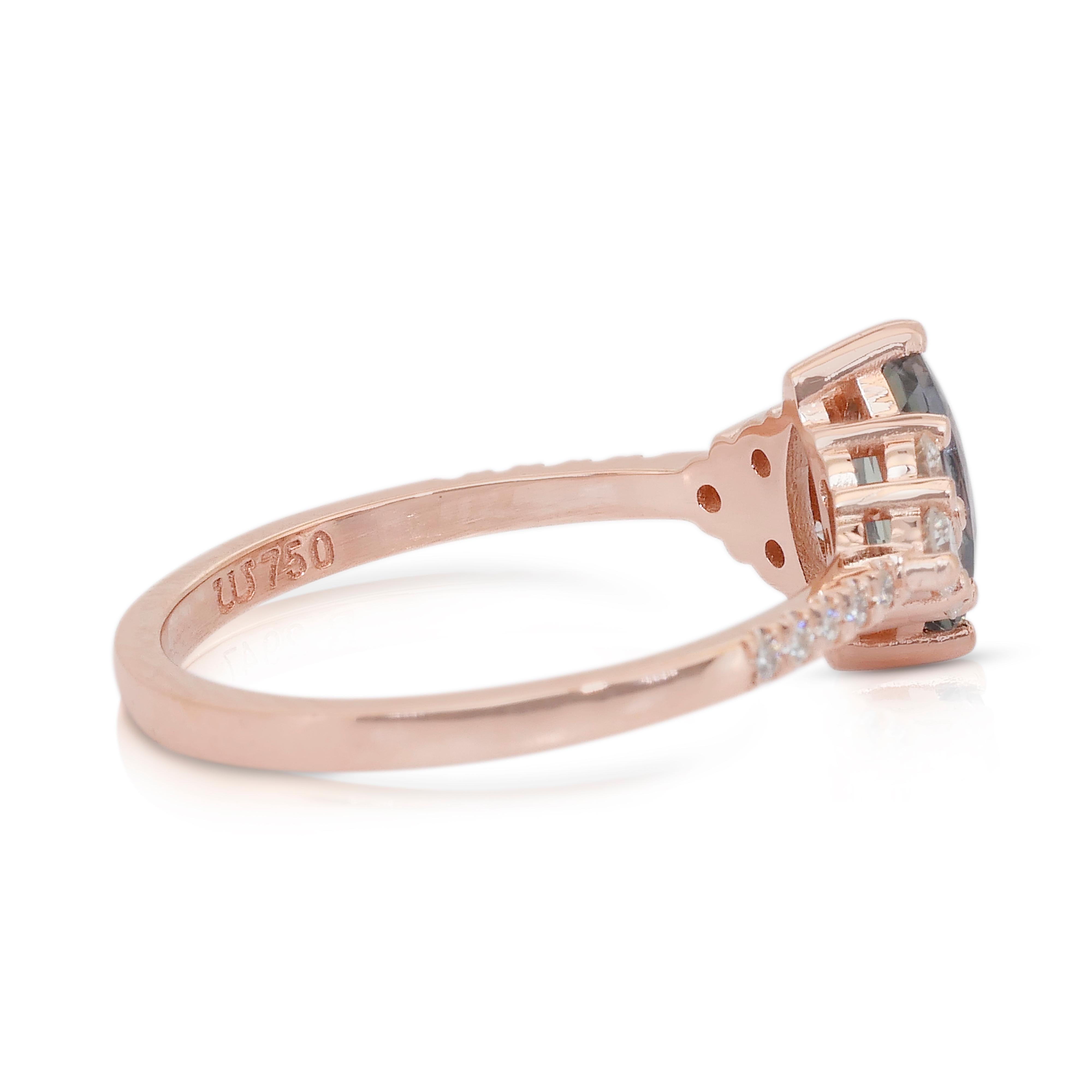 Anspruchsvoller Ring mit 1,06 Karat Tansanit und Diamanten aus 18 Karat Roségold im Zustand „Neu“ im Angebot in רמת גן, IL