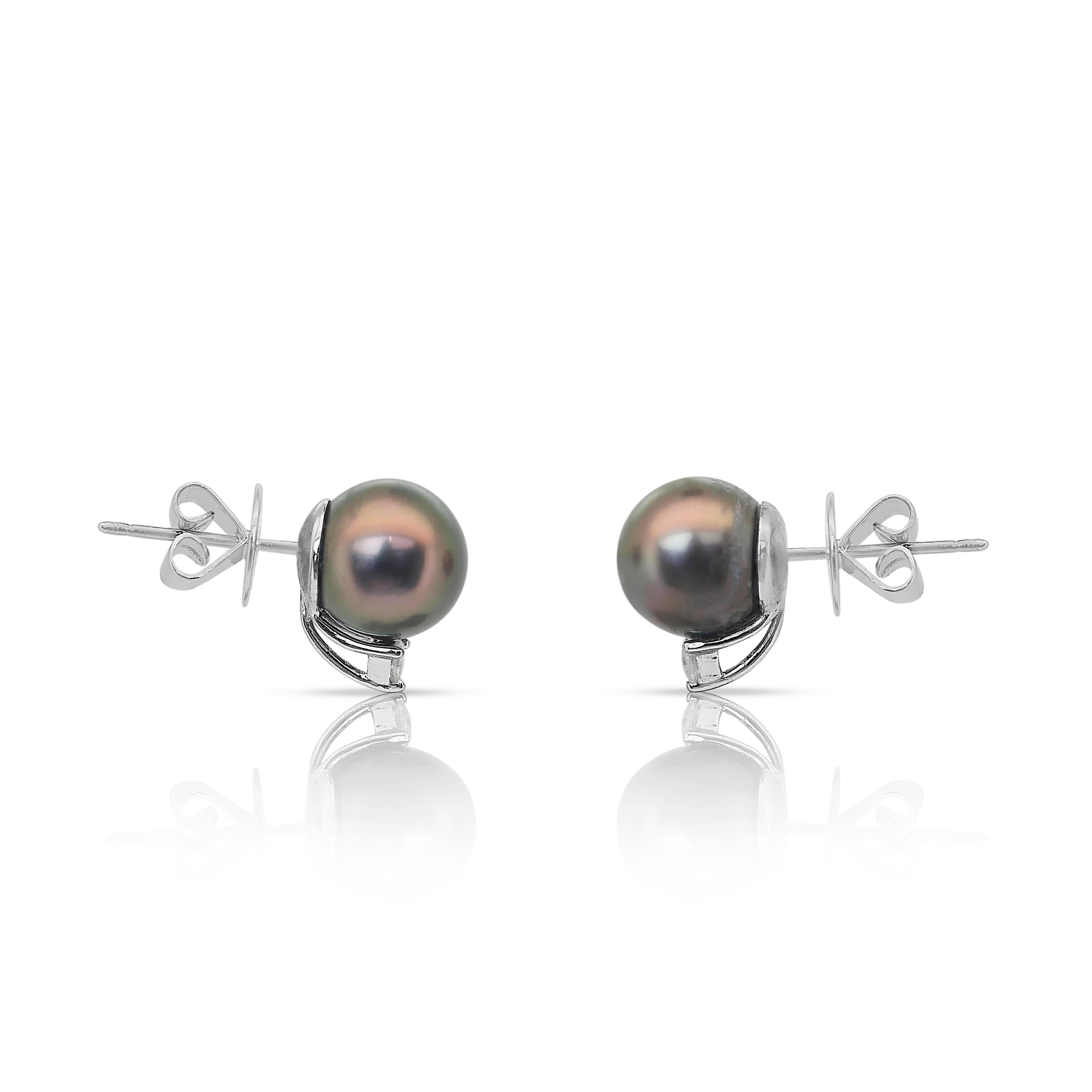 Clous d'oreilles sophistiqués en perles d'eau salée et diamants de 10,95 carats en vente 2