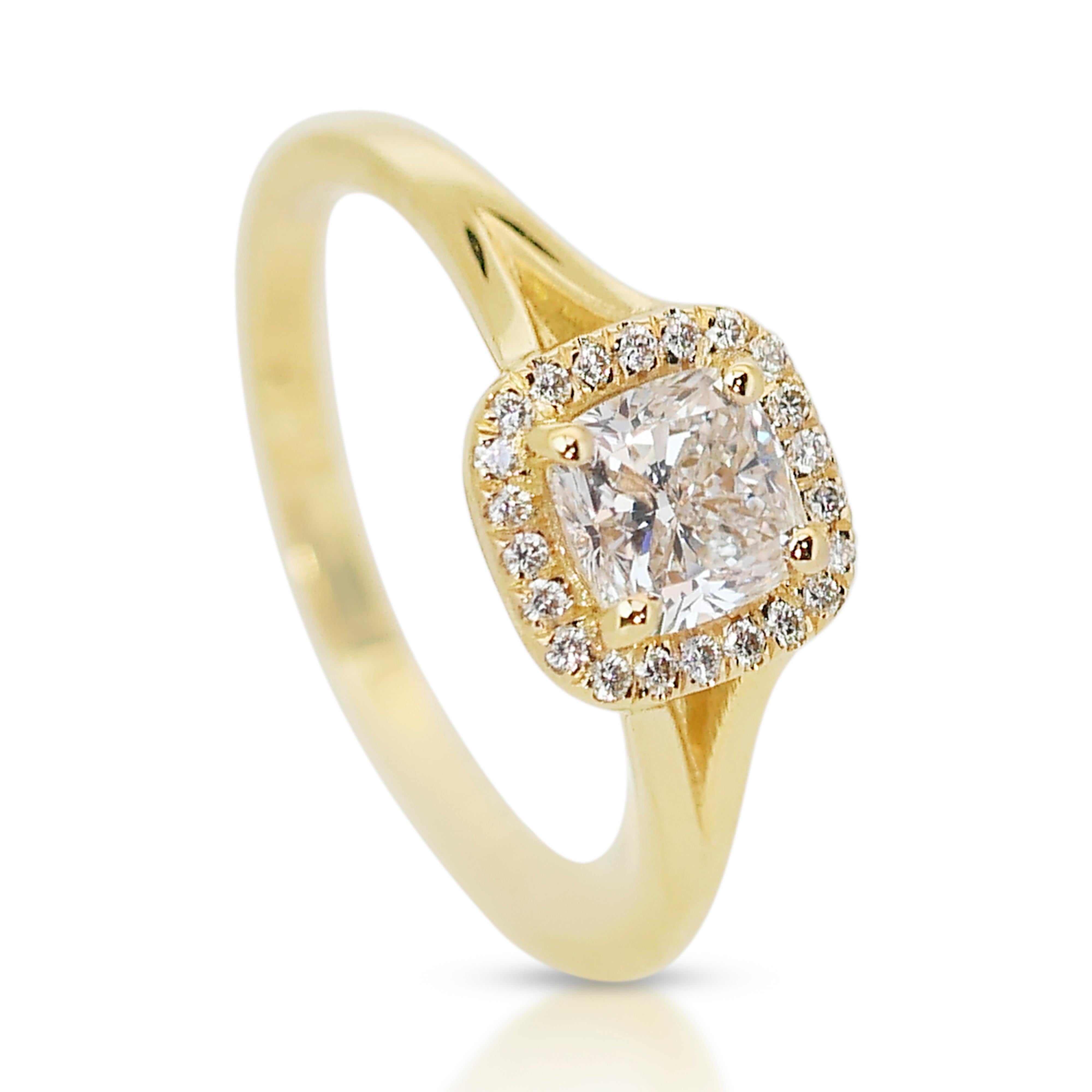 Sofisticato anello aureolato con 1,13 carati di diamanti in oro giallo 18 carati - Certificato GIA in vendita 1