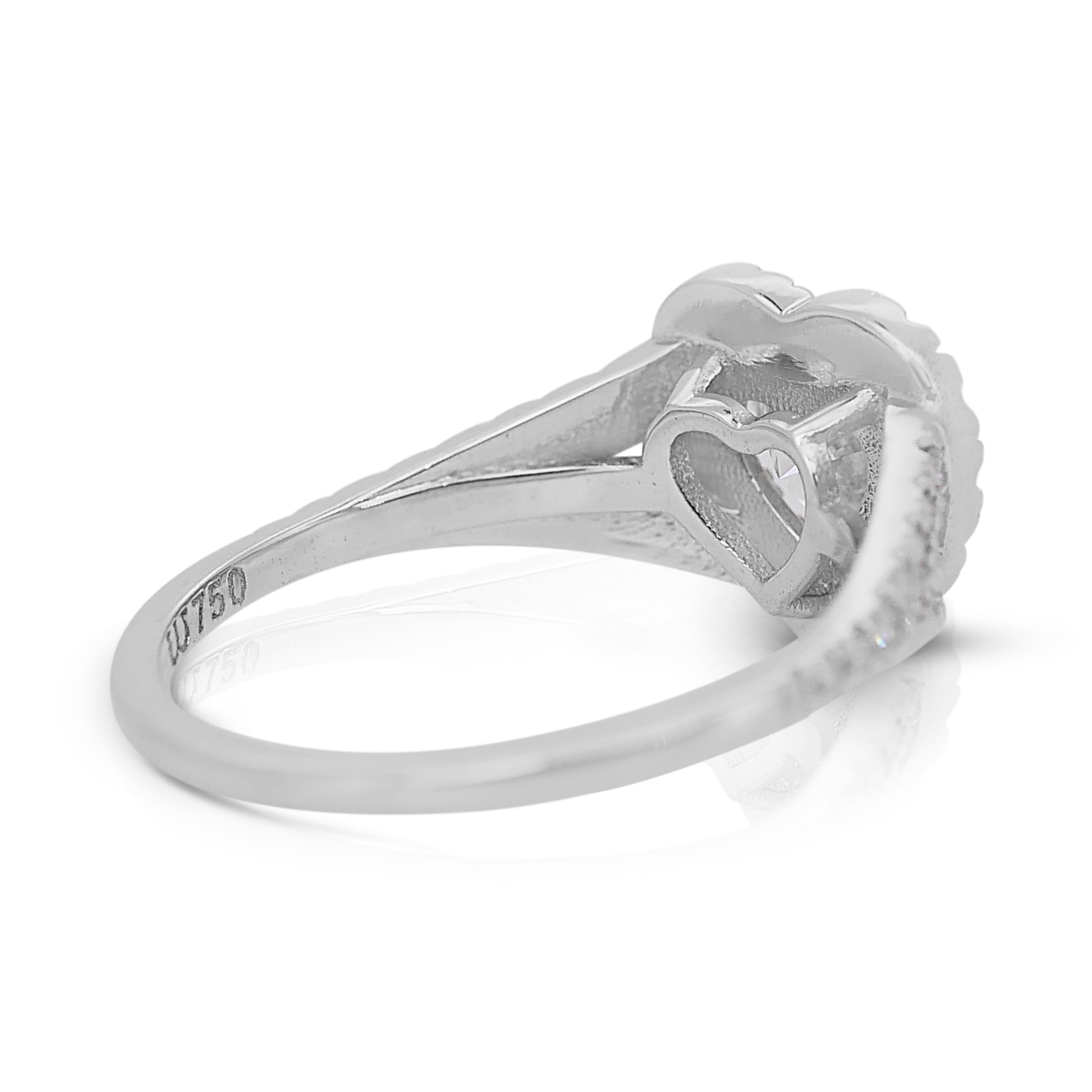 Sophisticated 1.15ct Diamonds Halo Heart-Shaped Ring in 18k White Gold In New Condition In רמת גן, IL