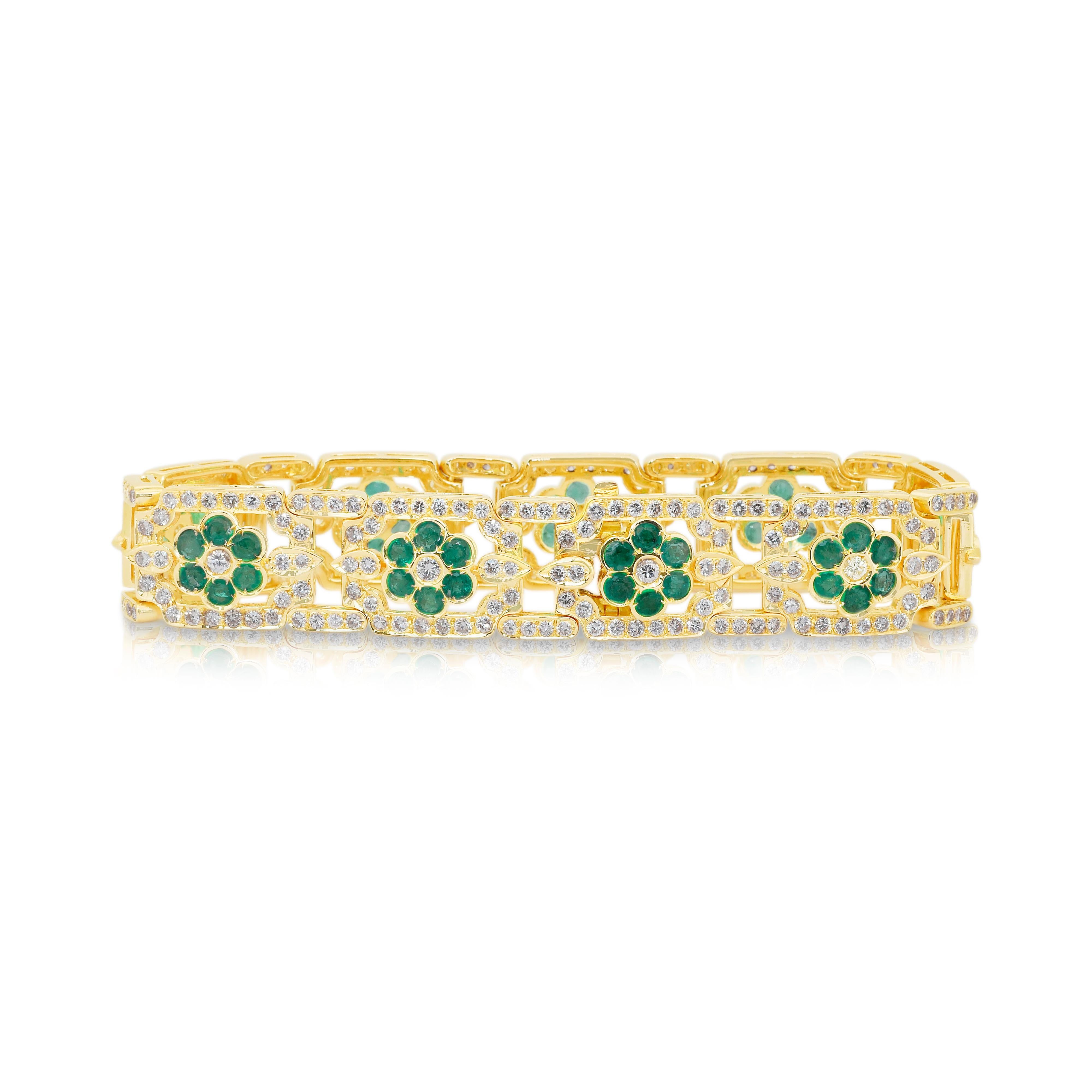 Taglio rotondo Sofisticato bracciale con smeraldi e diamanti da 12,45 carati in oro giallo 18 carati in vendita