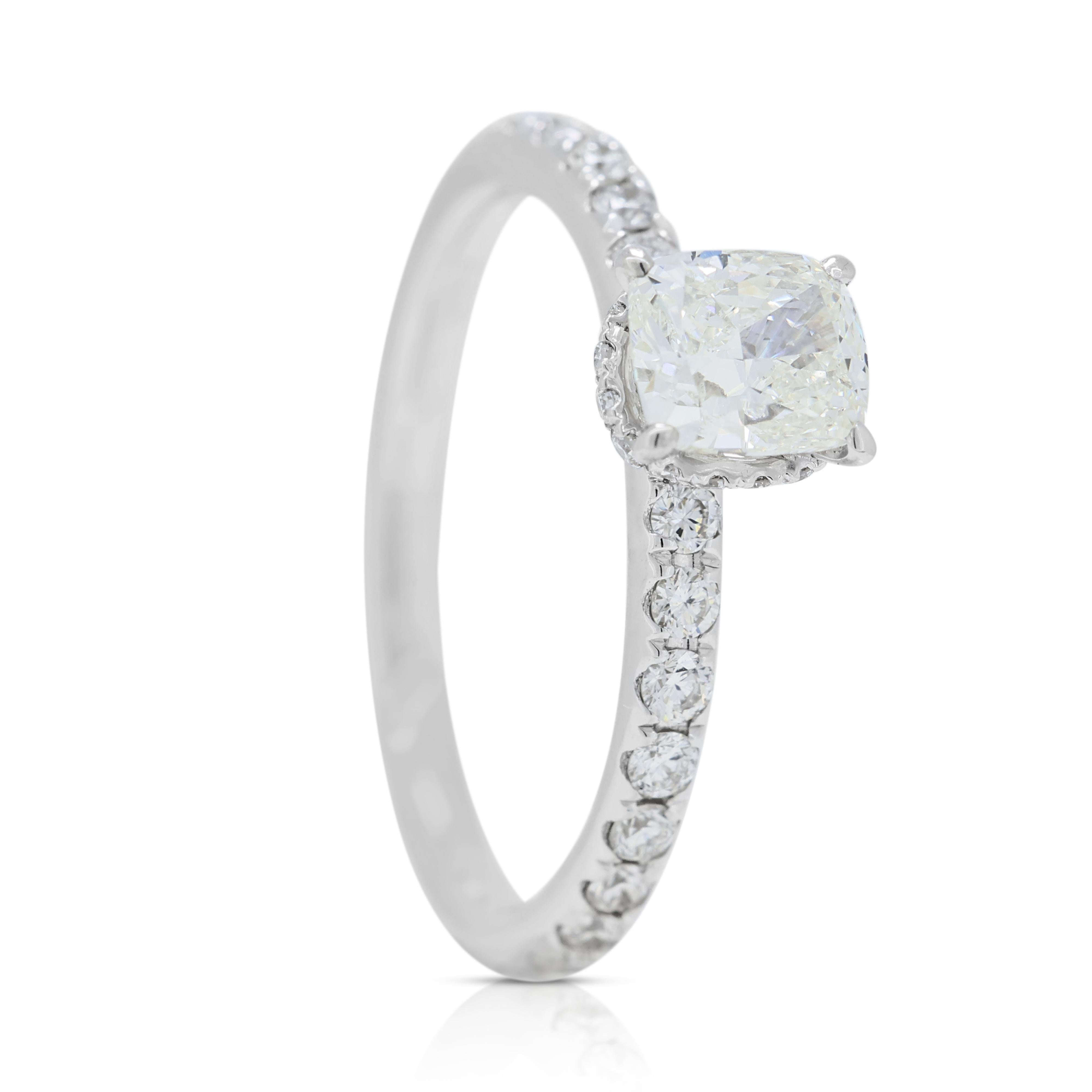 Sophisticated 1.25ct Cushion-Cut Diamond Pave Ring in 18K White Gold In Excellent Condition In רמת גן, IL