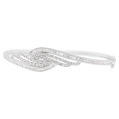 Bracelet ondulé sophistiqué en or blanc 18 carats et diamant naturel de 1,25 carats