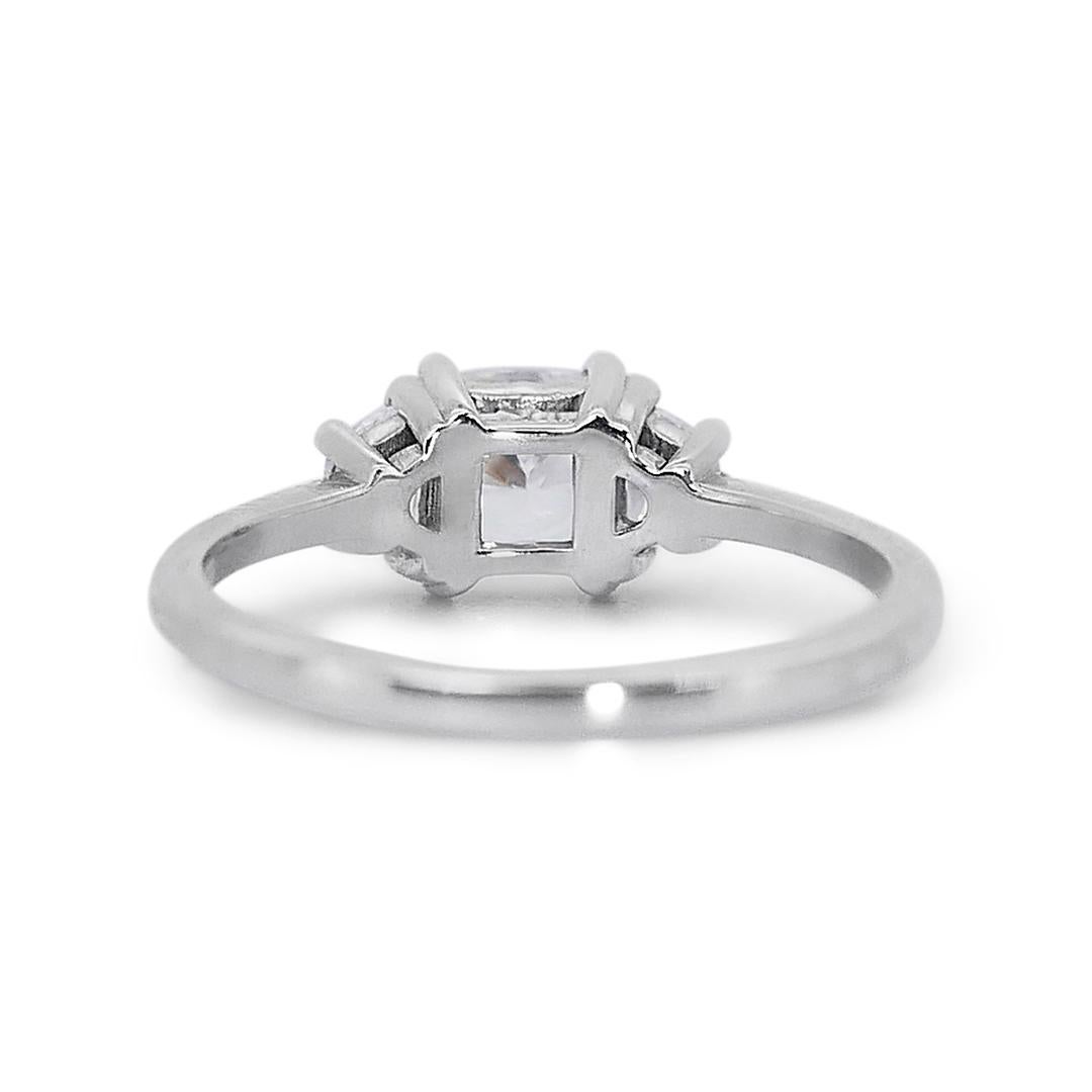 Raffinierter 1,30 Karat Doppelter ausgezeichneter Diamantring mit 3 Steinen im Idealschliff im Angebot 1