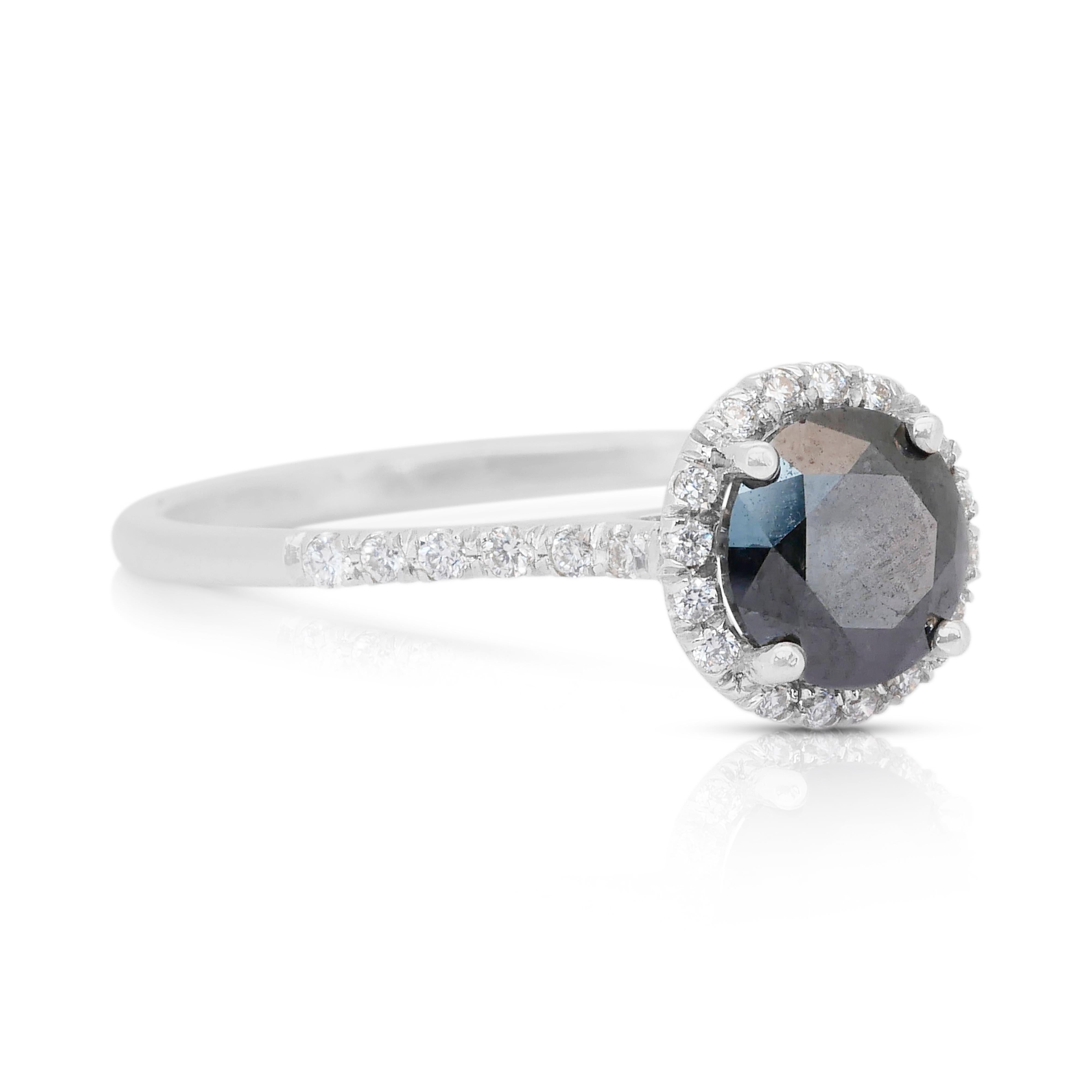 Taille ronde Bague sophistiquée en or blanc 14k avec halo de 1,41ct de diamants - Certifiée IGI en vente