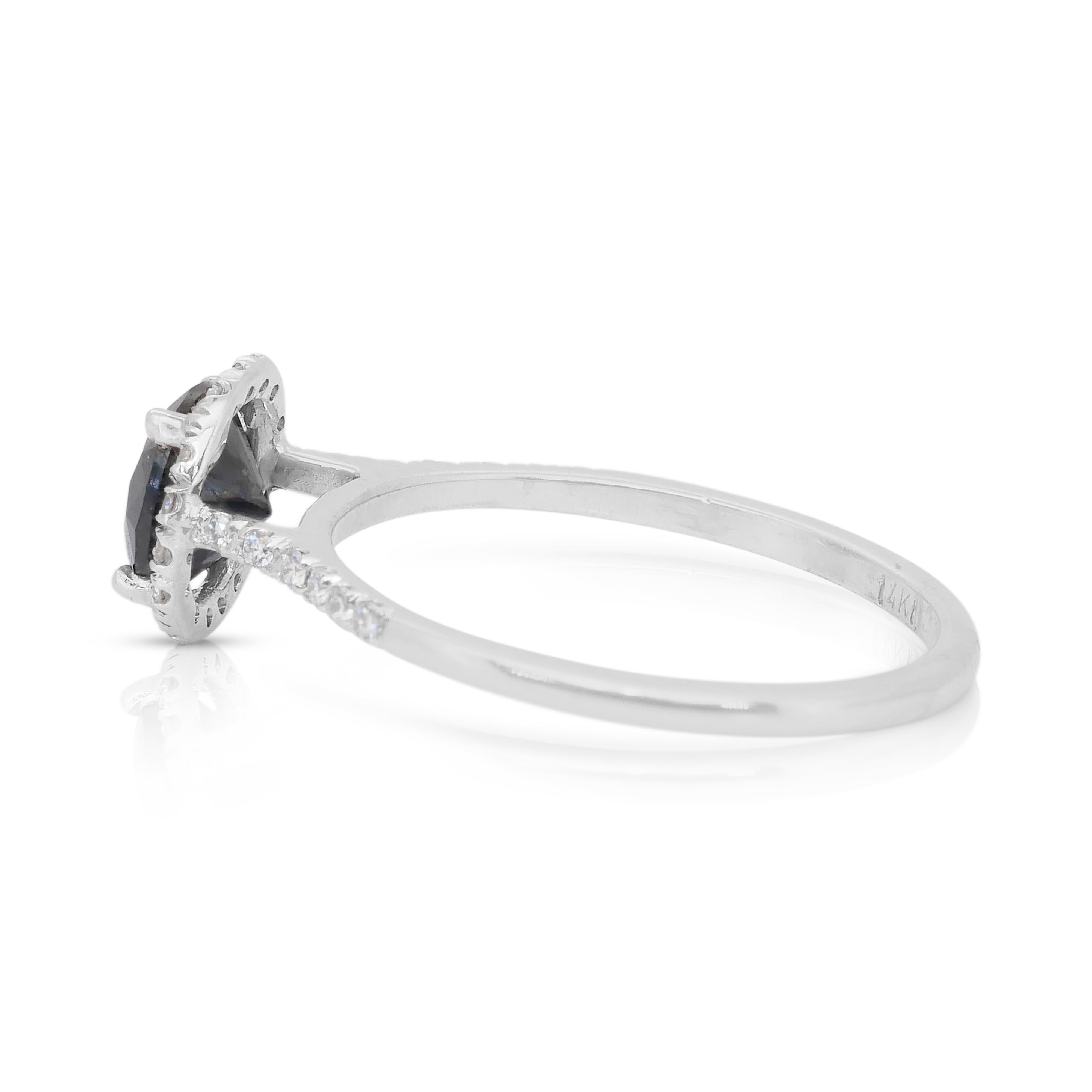 Bague sophistiquée en or blanc 14k avec halo de 1,41ct de diamants - Certifiée IGI en vente 1
