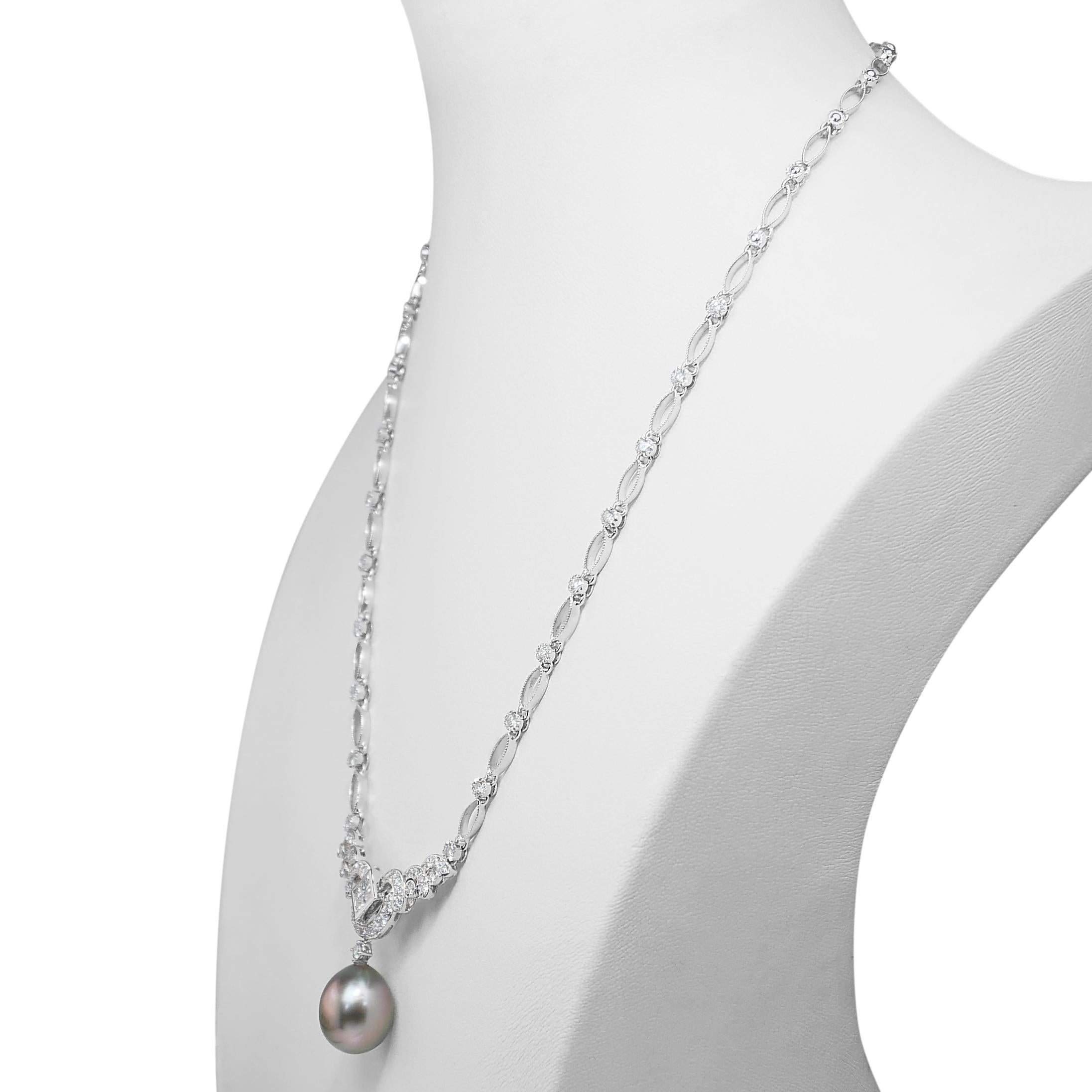 Sofisticata collana di perle coltivate e diamanti naturali da 1,46 ct. in vendita 1