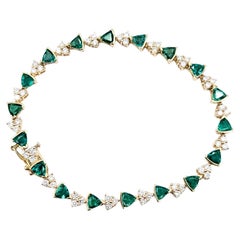 Sophisticated 14k Yellow Gold Emerald & Diamond Link Bracelet