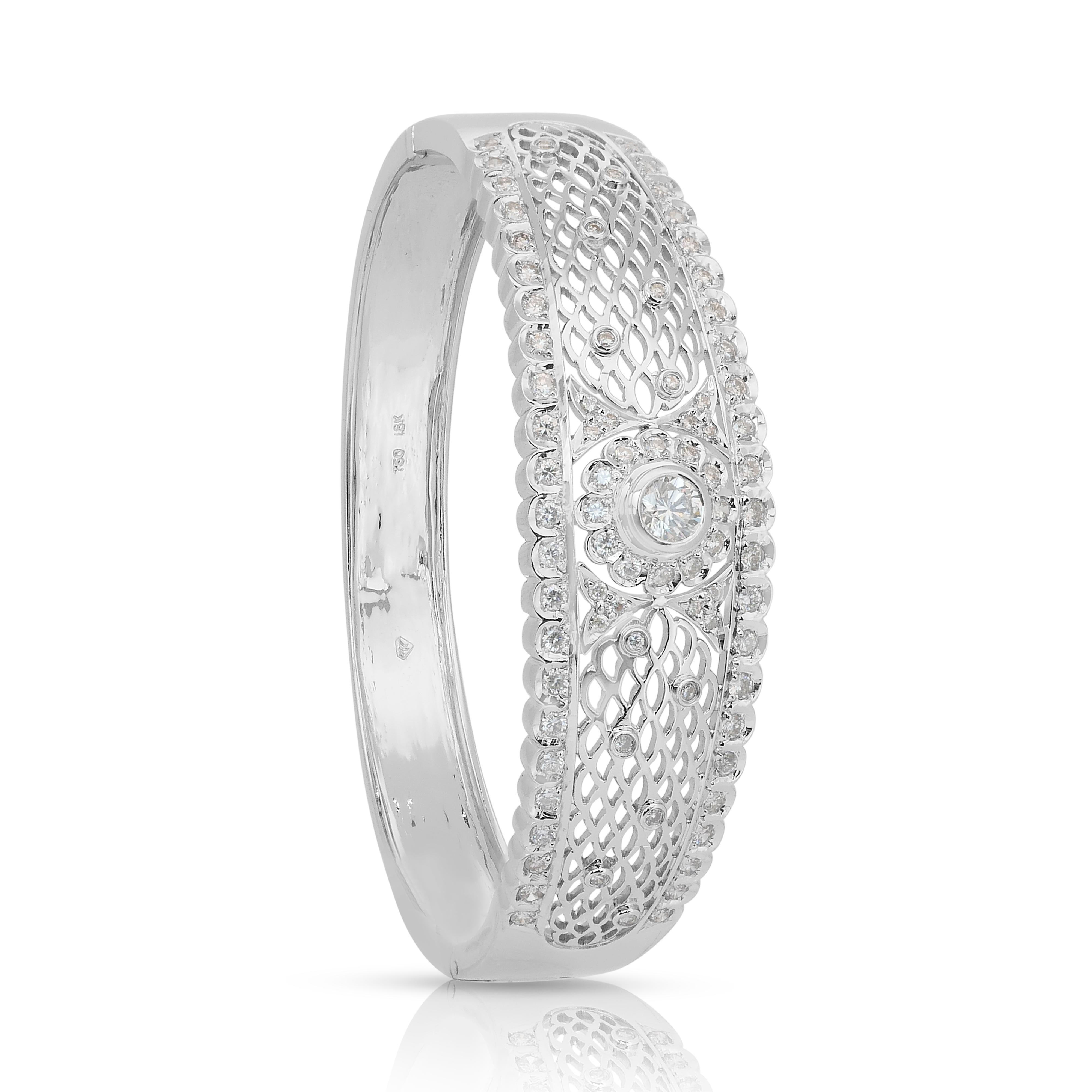 Bracelet sophistiqué en or blanc 18 carats de 1,50 ct de diamants - certifié IGI en vente 1