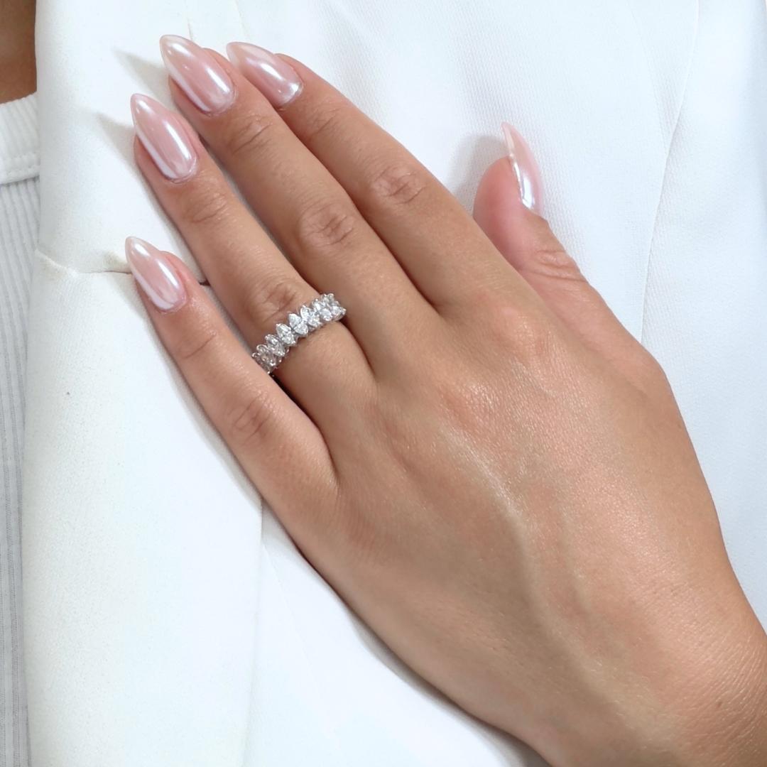Sophisticated 1.63ct Diamonds Ring in 18k White & Yellow Gold - IGI Certified

A sleek fusion of elegance and contrast, this ring features 9 marquise-cut diamonds totaling 1.63ct, gracefully set in a dual-tone 18k white and yellow gold band. The