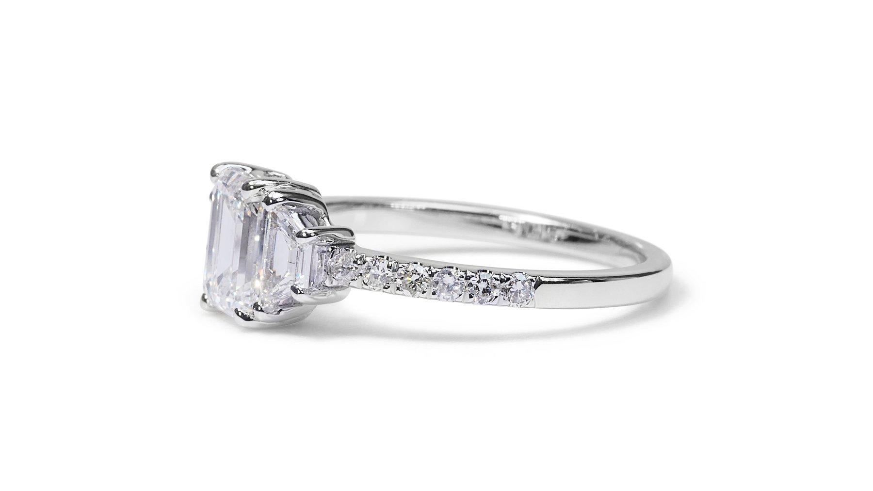 Emerald Cut Sophisticated 1.83ct Diamonds 3-Stone Ring in 18k White Gold - GIA Certified For Sale
