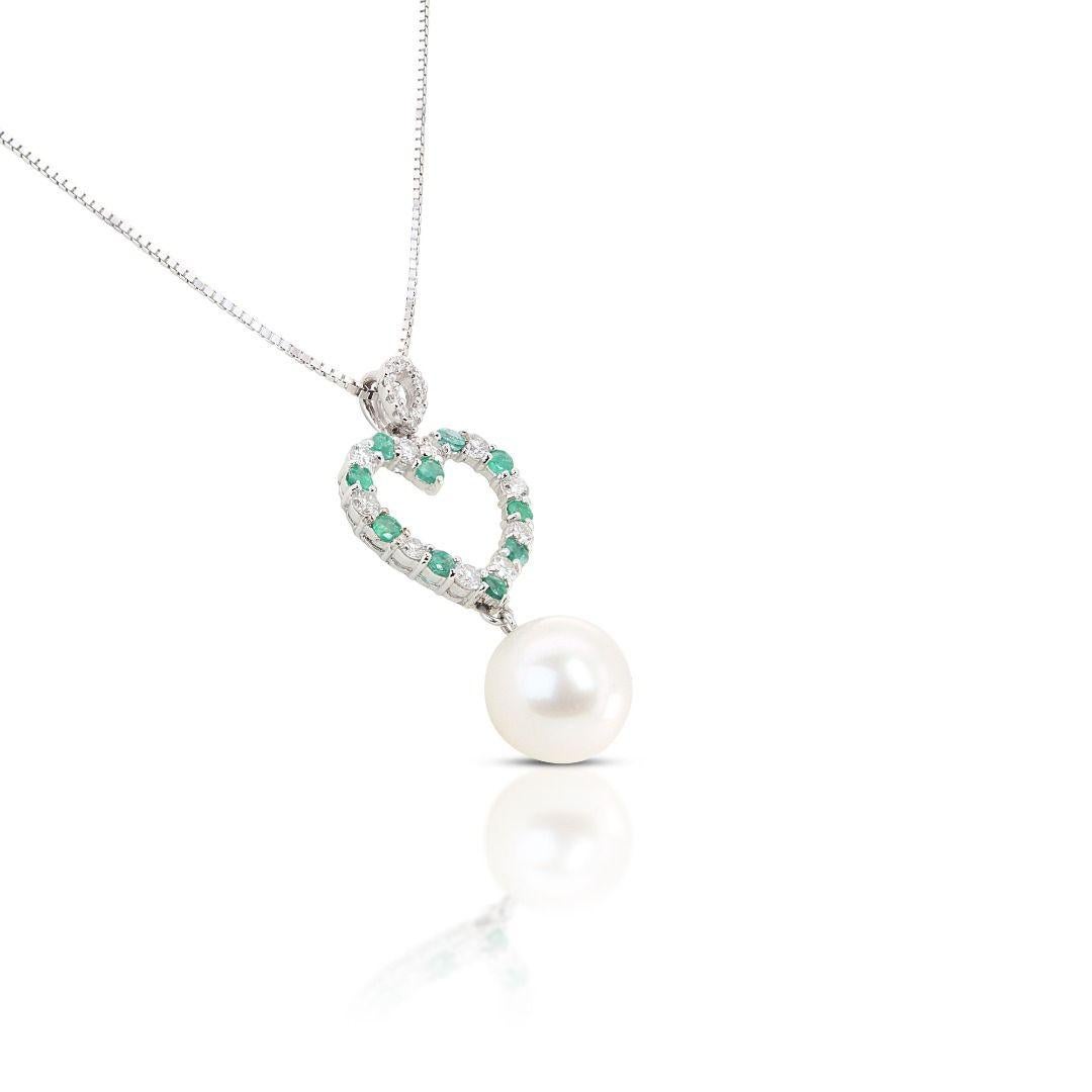 Elegante Colgante de Oro Blanco de 18 K con Perla, Esmeralda y Diamante - Cadena no incluida Corte redondo en venta