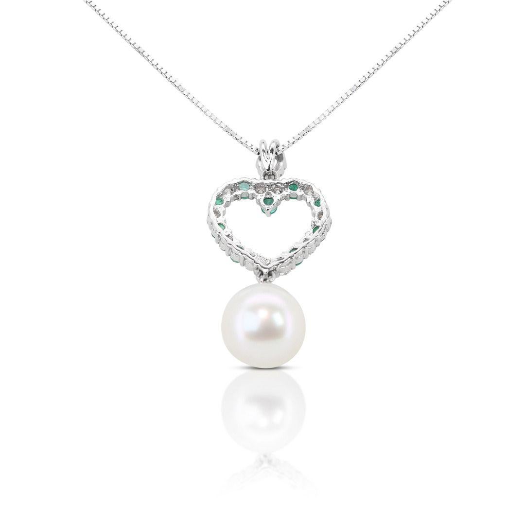 Elegante Colgante de Oro Blanco de 18 K con Perla, Esmeralda y Diamante - Cadena no incluida en venta 1