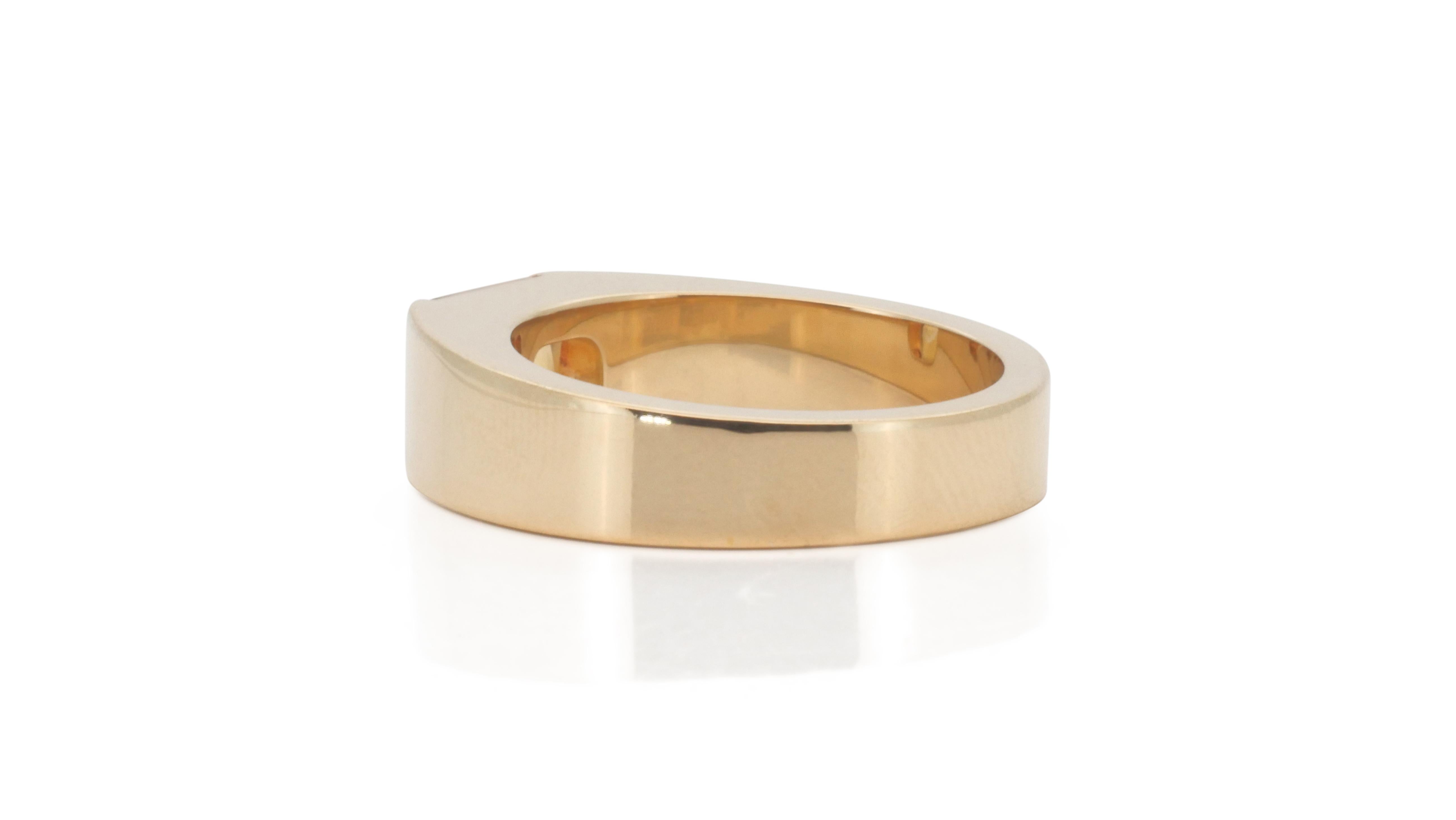 Sophisticated 18k Yellow Gold Solitaire Ring with 1.50 Carat Natural Citrine 1