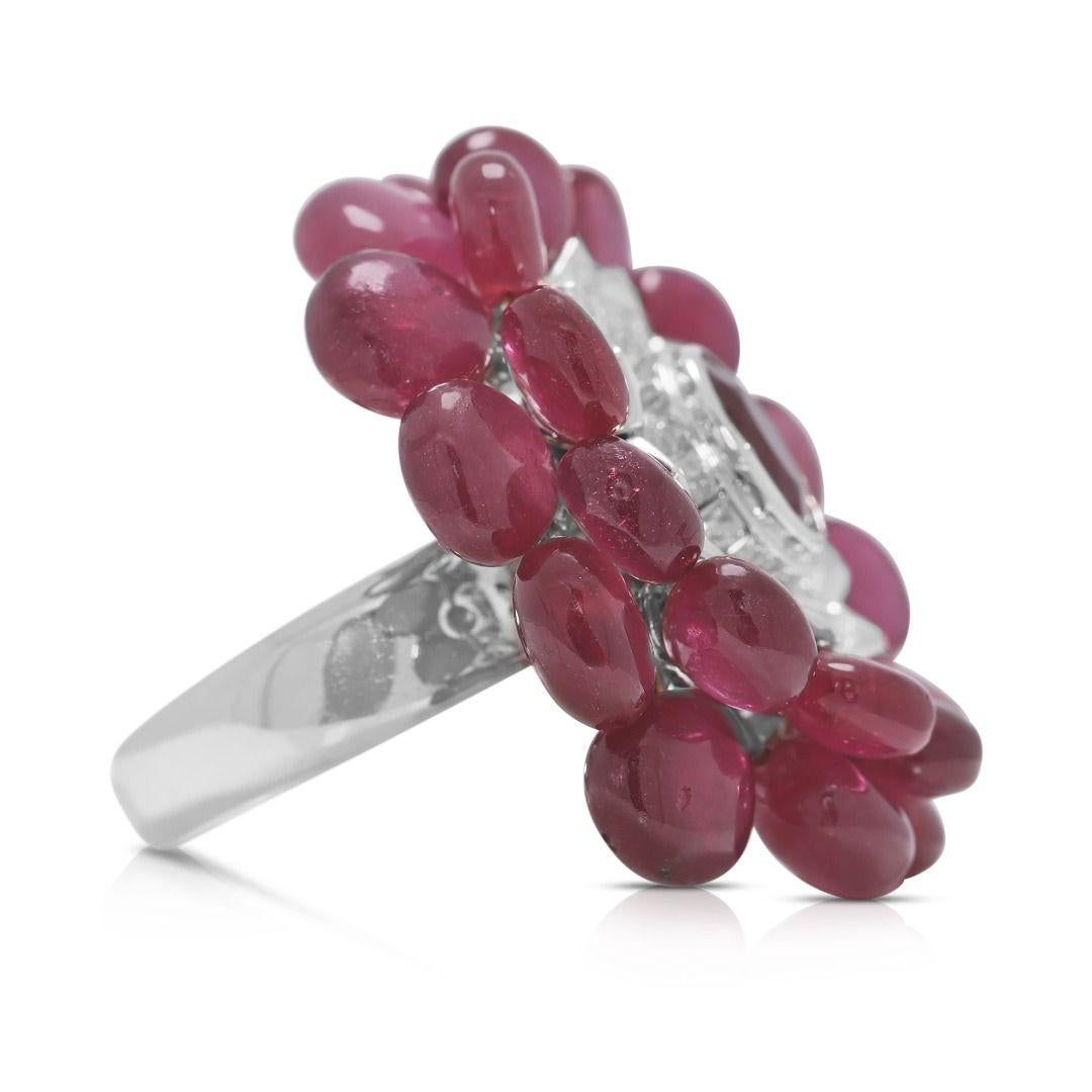 Raffinierter Ring mit 2,48 Karat Rubin und natürlichen Diamanten aus 18 Karat Weißgold (Ovalschliff) im Angebot