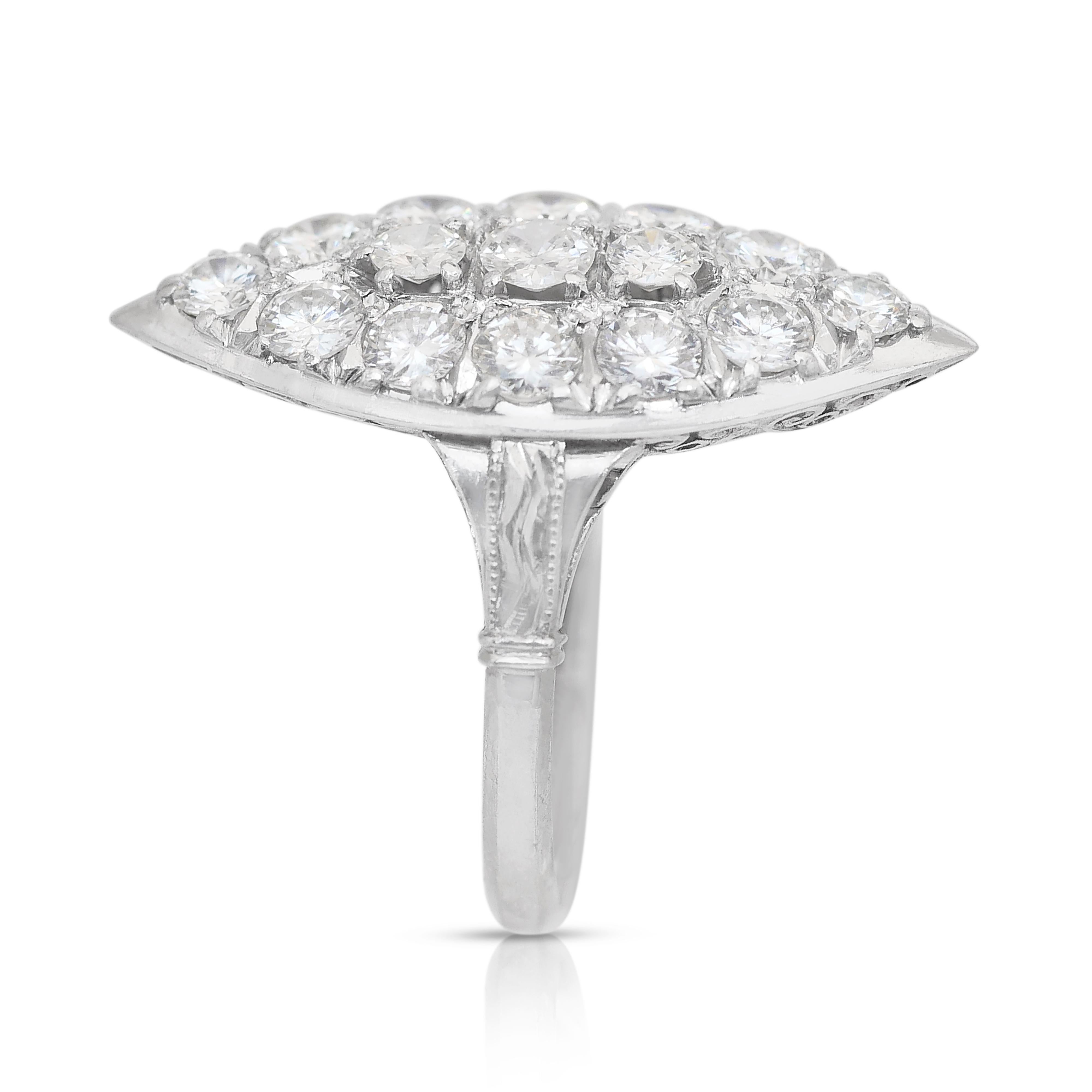 Sophisticated 2.60ct Diamonds Cocktail Ring in Platinum - IGI Certified 2