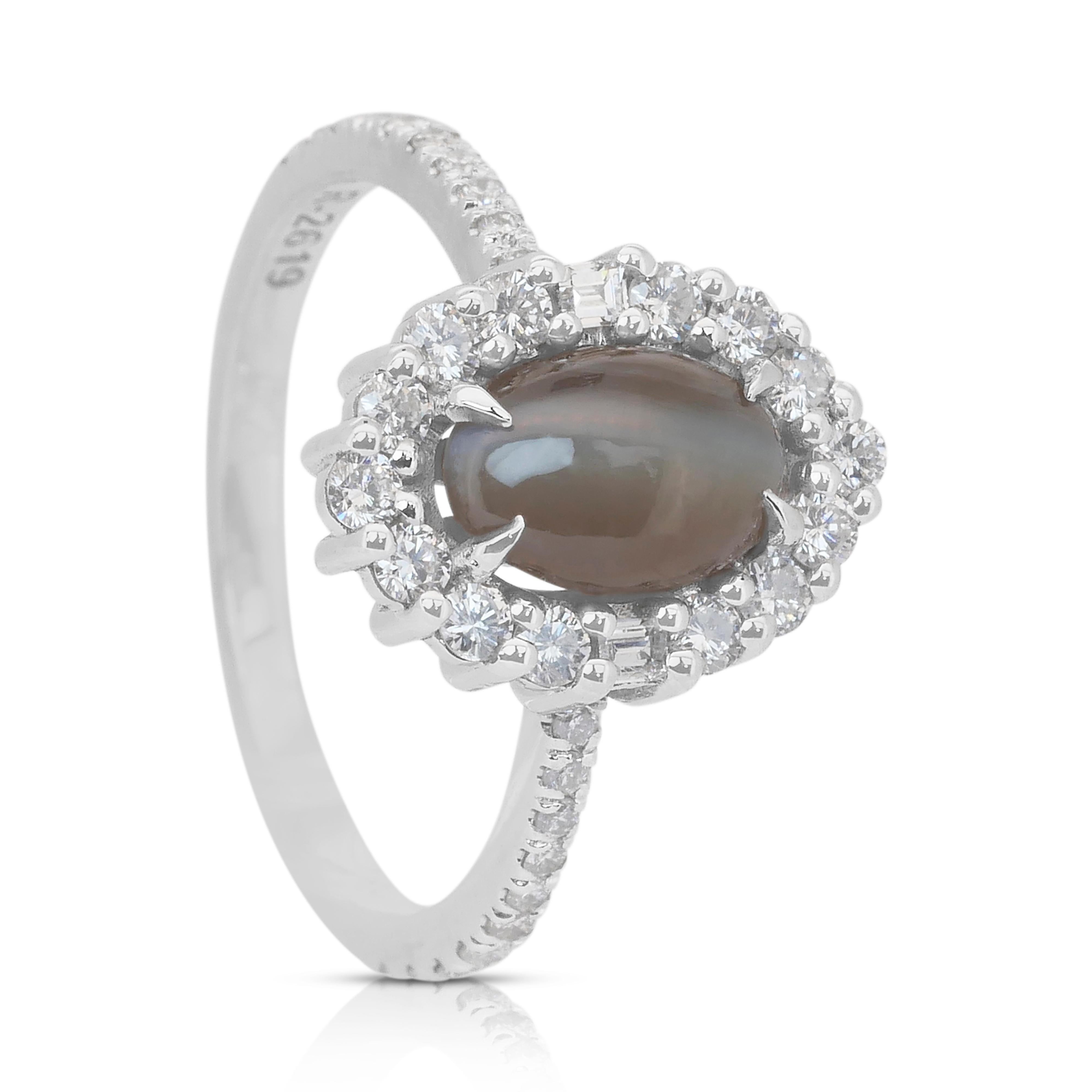 Sophisticated 2.77ct Cat's-Eye Chrysoberyl and Diamonds Cluster Ring For Sale 2