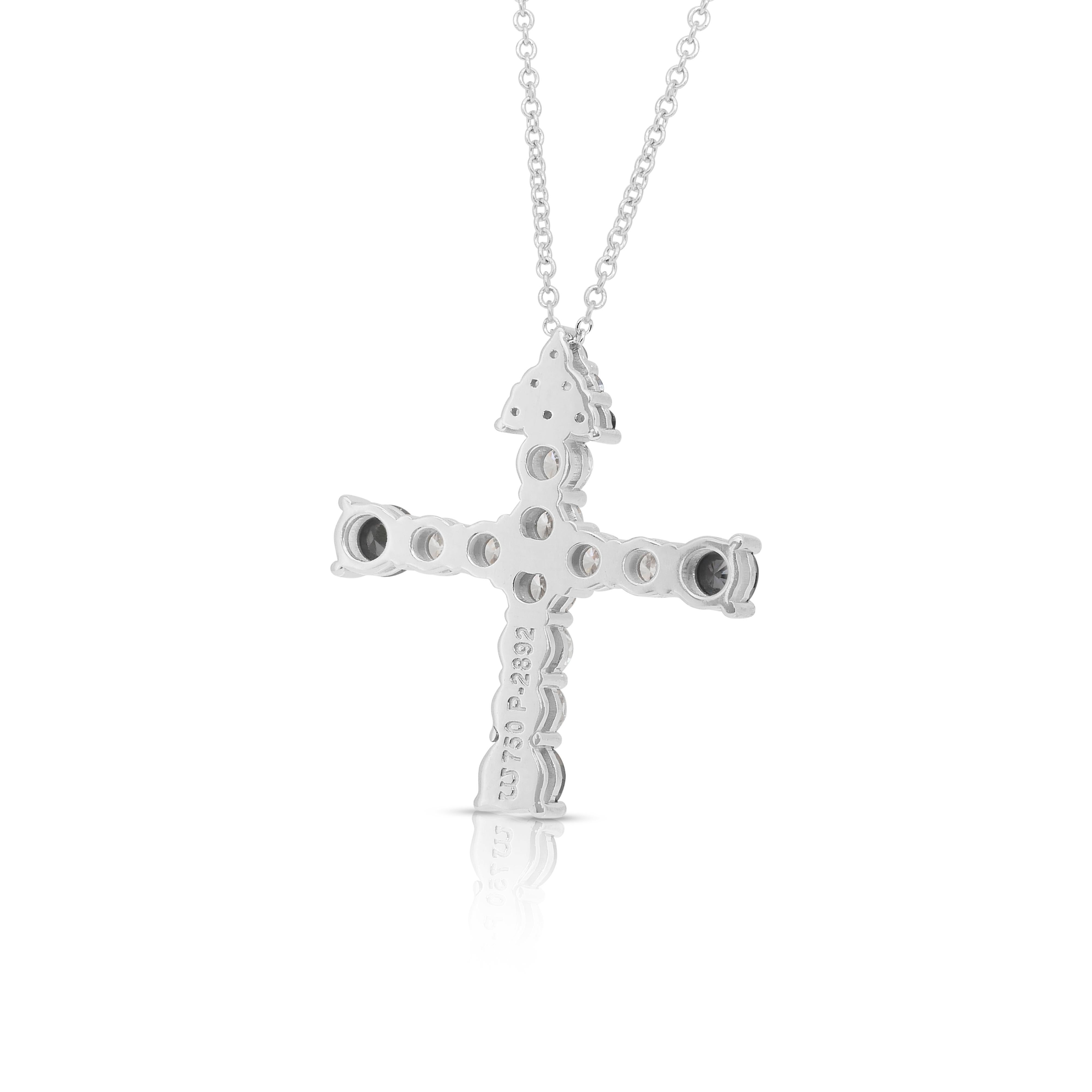 Sophisticated 3.54ct Diamonds Necklace with Cross Pendant in 18k White Gold For Sale 4