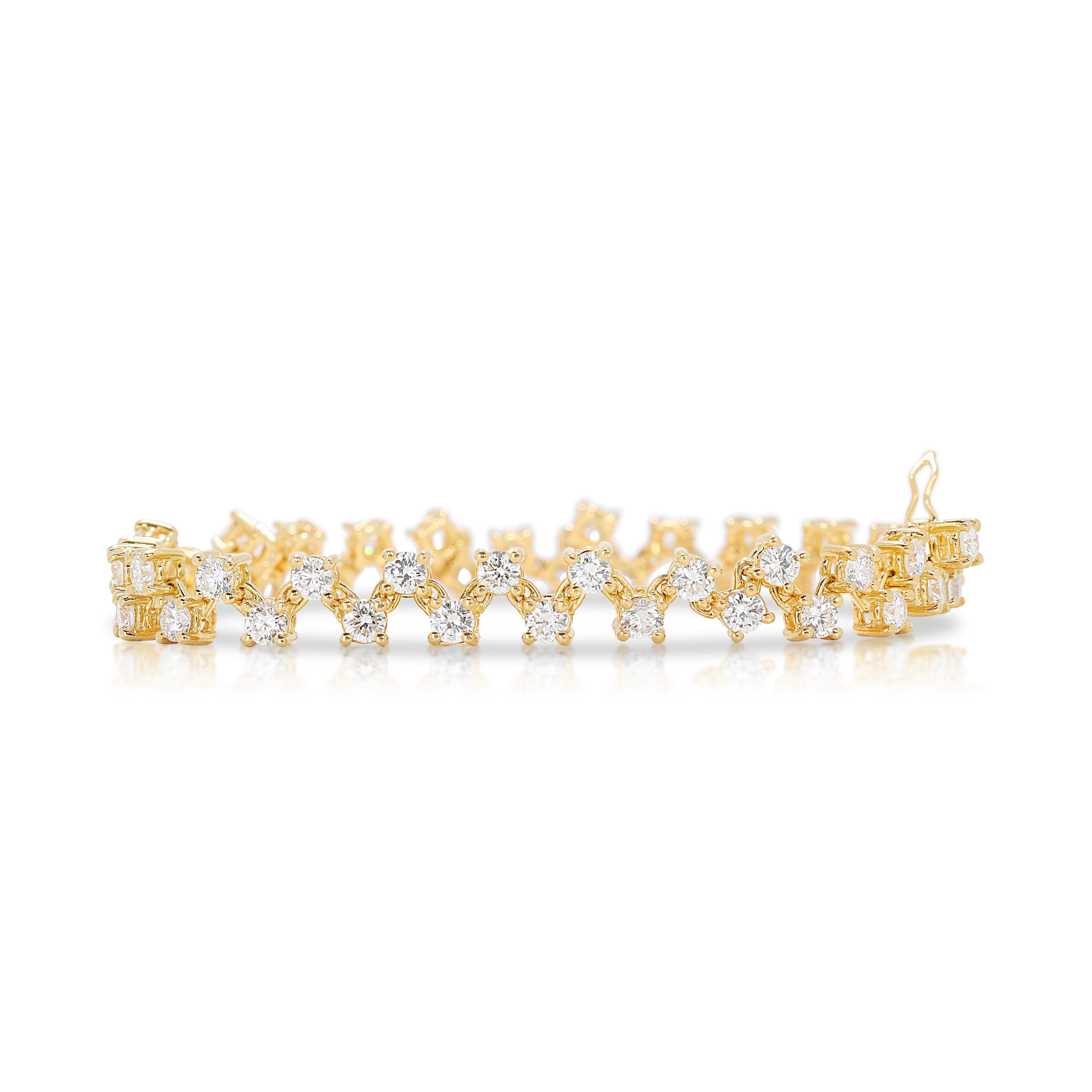 Sophisticated 4.32ct Diamonds Bracelet in 18K Yellow Gold 1