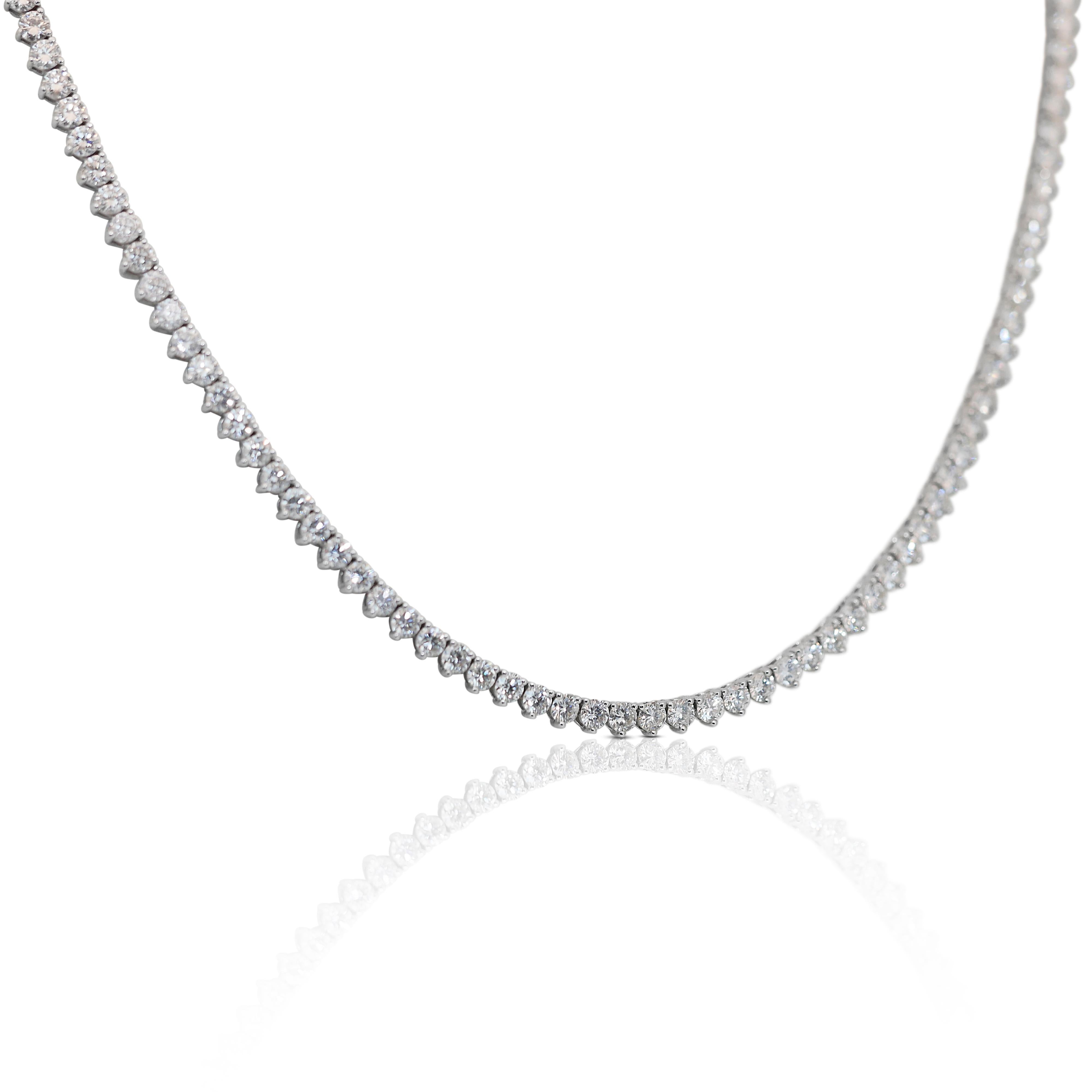 Sophisticated 4.63ct Diamonds Chain Necklace in 18k White Gold - IGI Certified In New Condition For Sale In רמת גן, IL