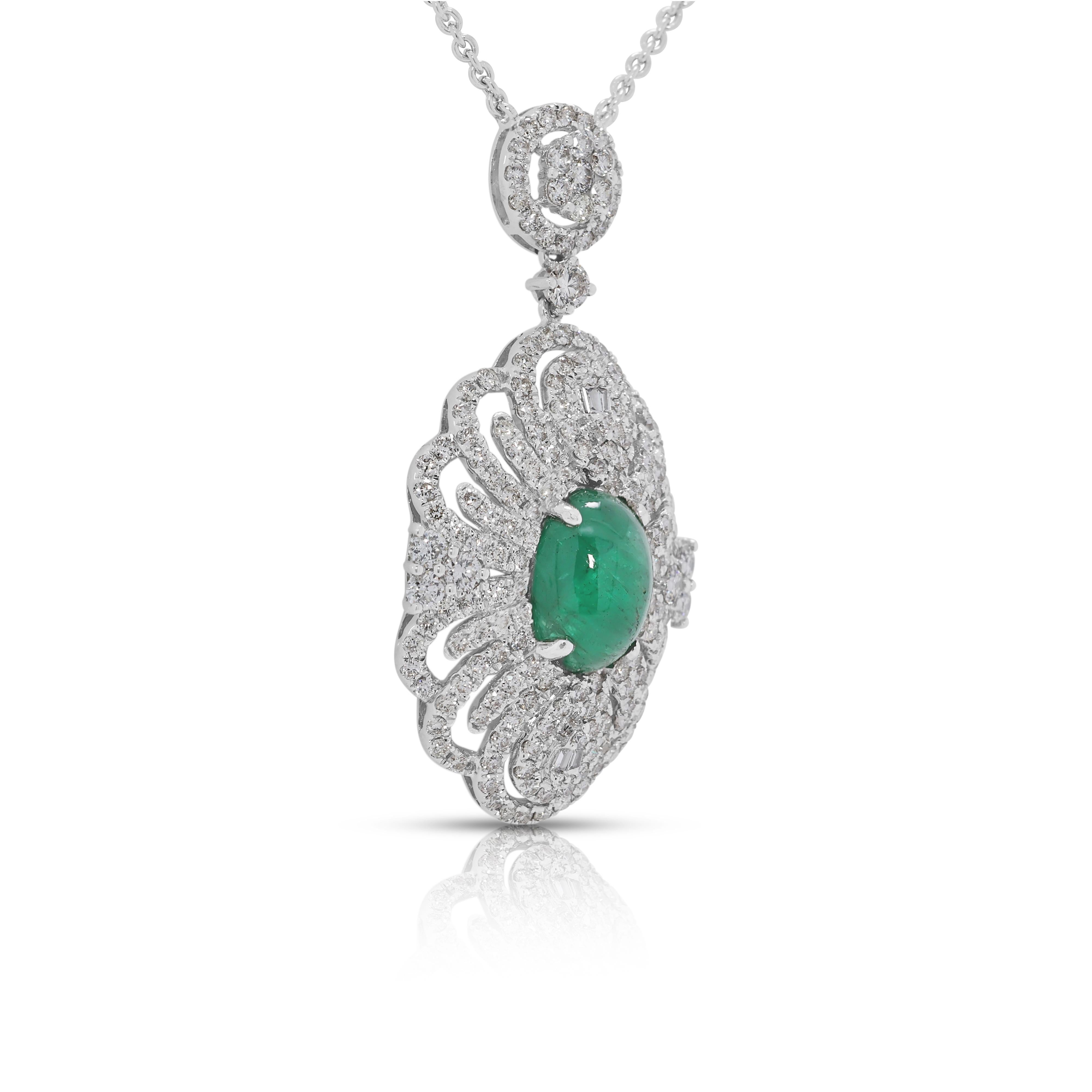 Sophisticated 5.63ct Emerald & Natural Diamond Necklace in 18K White Gold In Excellent Condition For Sale In רמת גן, IL