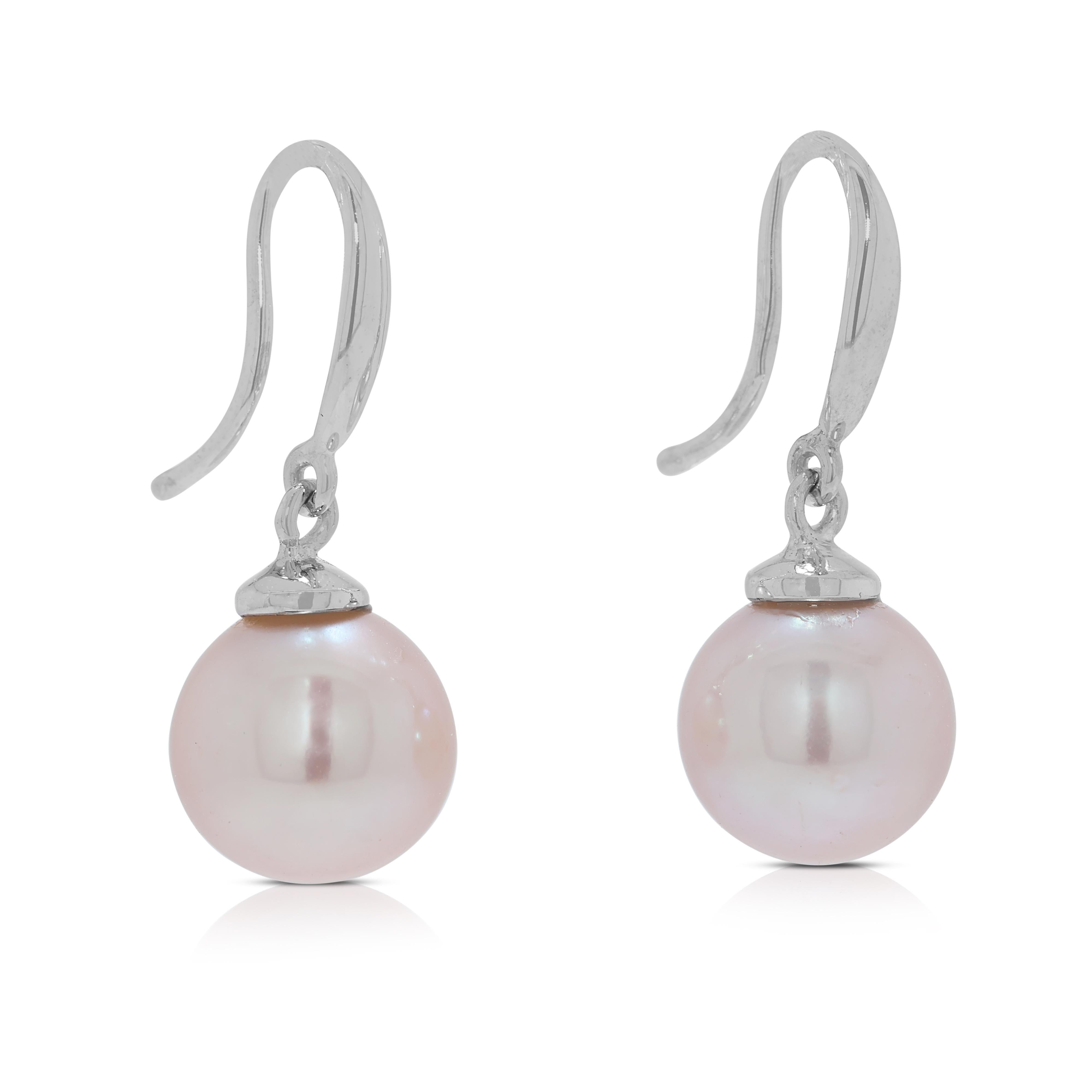 Sofisticati orecchini pendenti con perle Akoya in oro bianco 18 carati In condizioni ottime in vendita a רמת גן, IL
