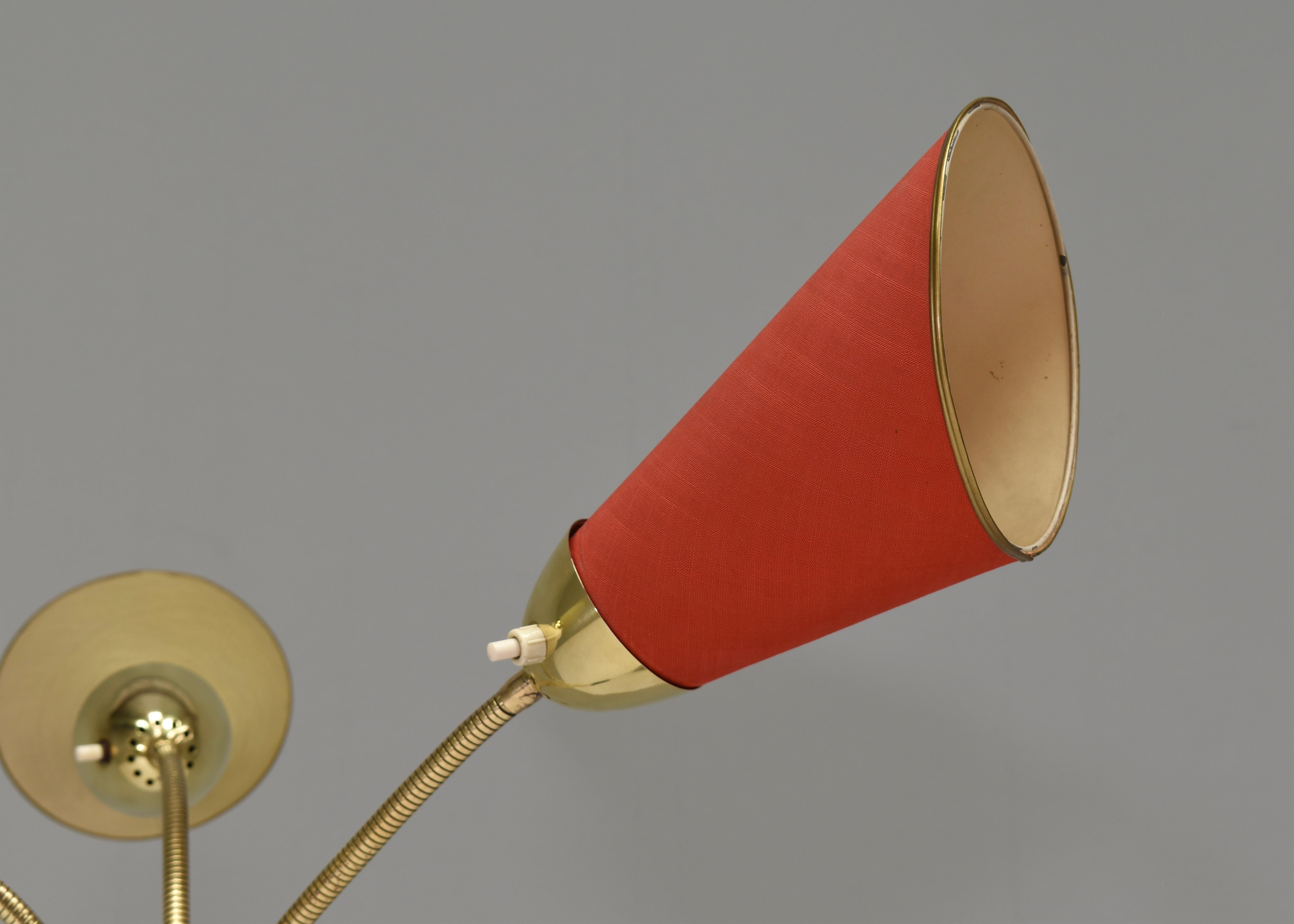 Sophisticated and Elegant Brass Triennale Floor Lamp Italy, circa 1950 For Sale 8