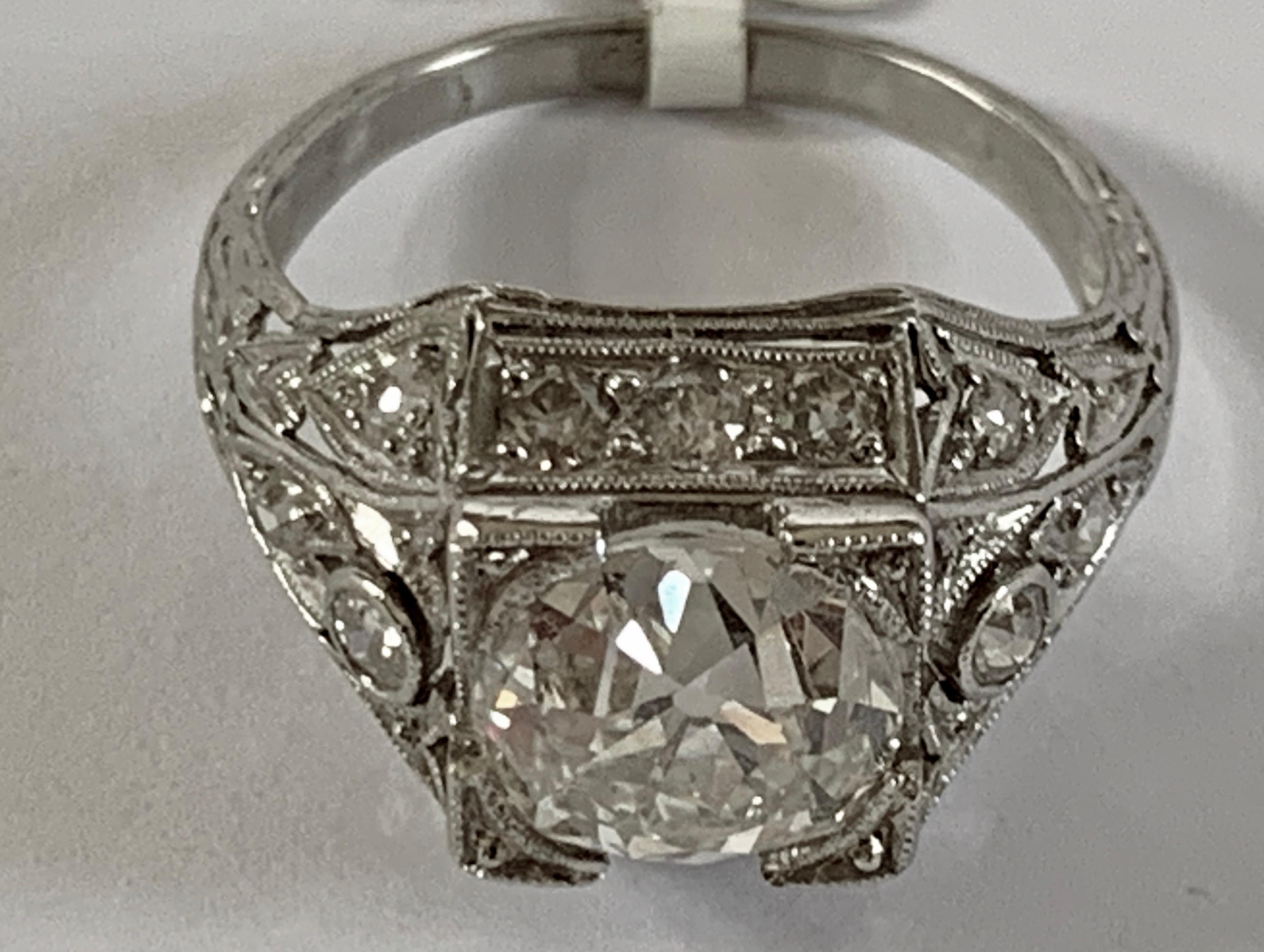Sophisticated and Stylish Art Deco Solitaire Ring For Sale 2