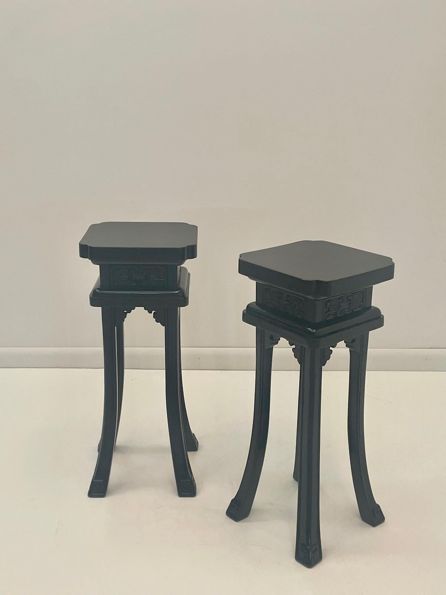Sophisticated Beautifully Carved Ebonized Maison Jansen Style Side Tables For Sale 1