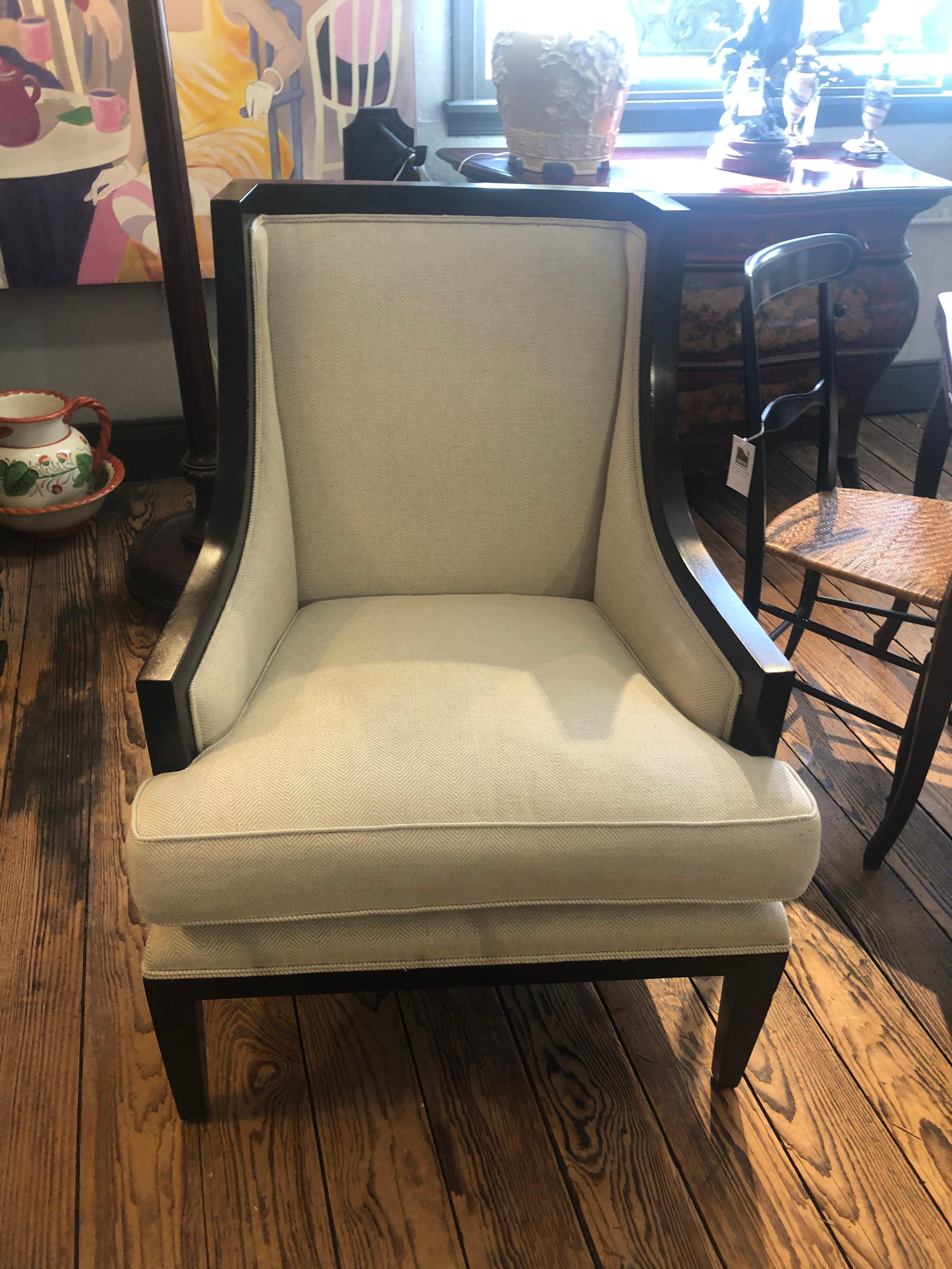 Américain Fauteuil club sophistiqué en laque noire et chevrons