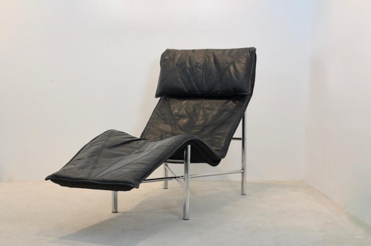 Sophisticated Black Leather ‘Skye’ Chaise Longue by Tord Björklund, Sweden 1970s In Good Condition For Sale In Voorburg, NL