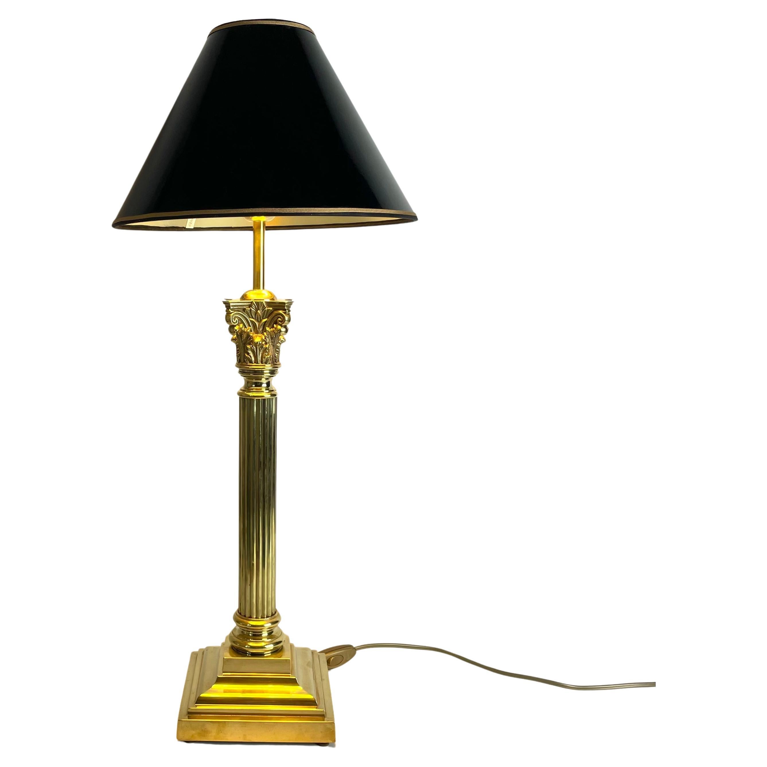 Sophisticated Brass Table Lamp with Classic column, late 19th Century