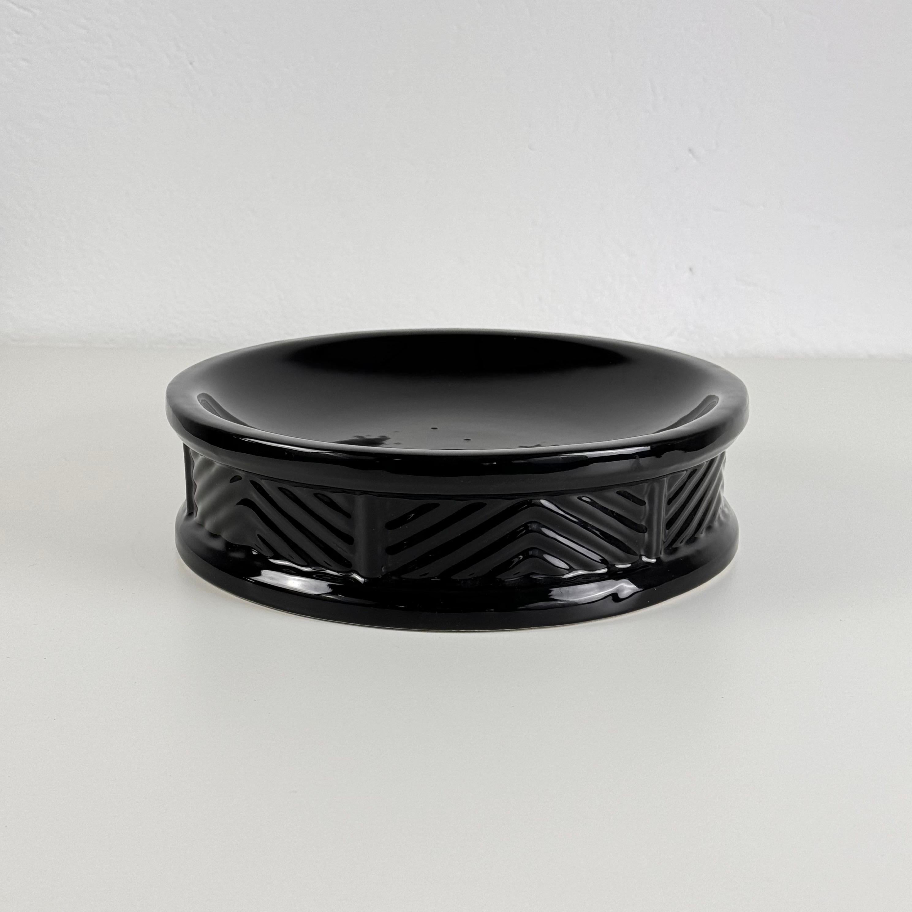Art Deco Sophisticated Ceramic Catchall/Centrepiece by Tommaso Barbi, Rome, 1970s For Sale