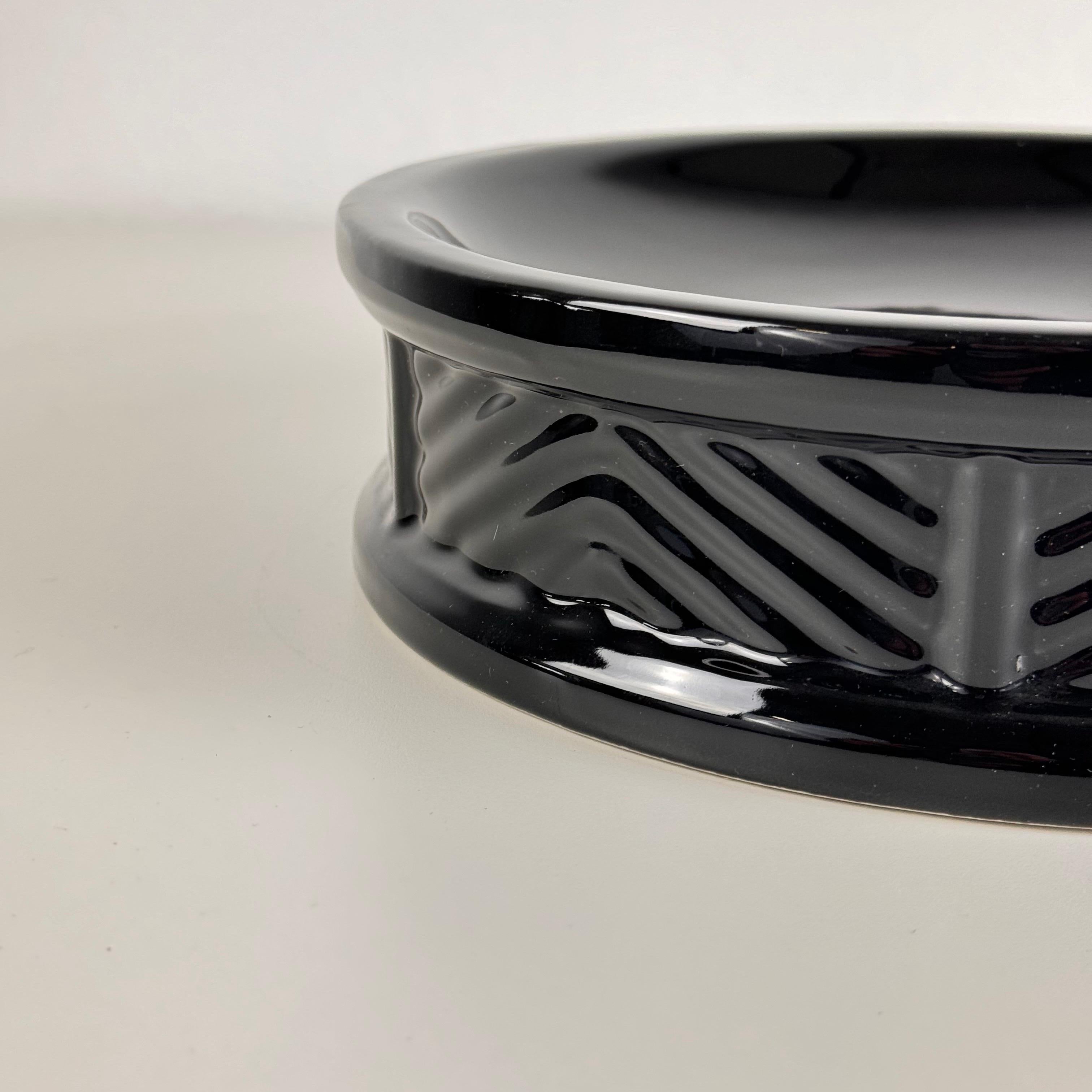 Sophisticated Ceramic Catchall/Centrepiece by Tommaso Barbi, Rome, 1970s In Excellent Condition For Sale In Bagnolo Mella, Brescia