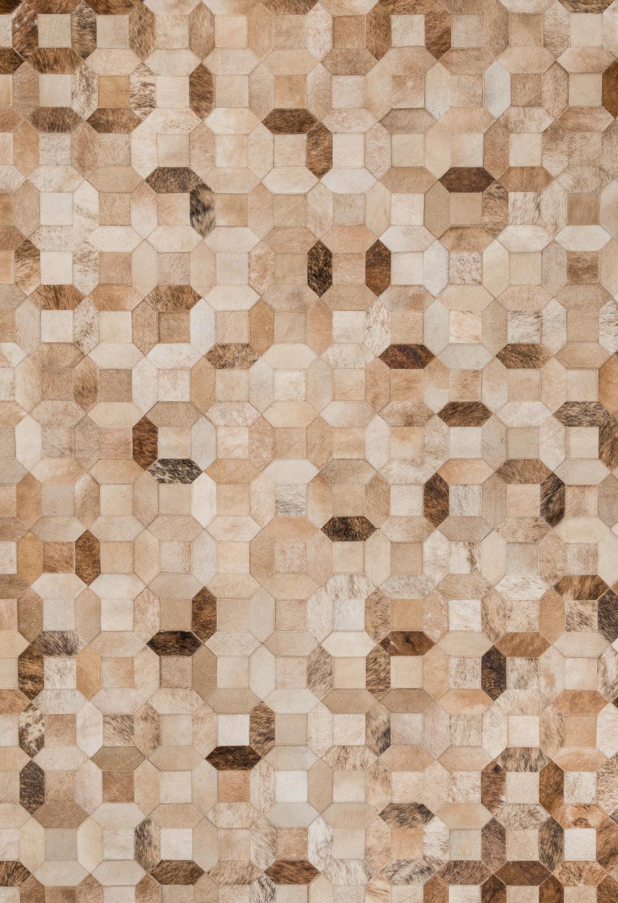 Art déco Tapis de sol en cuir de vache à motifs graphiques naturels de couleur caramel petit modèle en vente