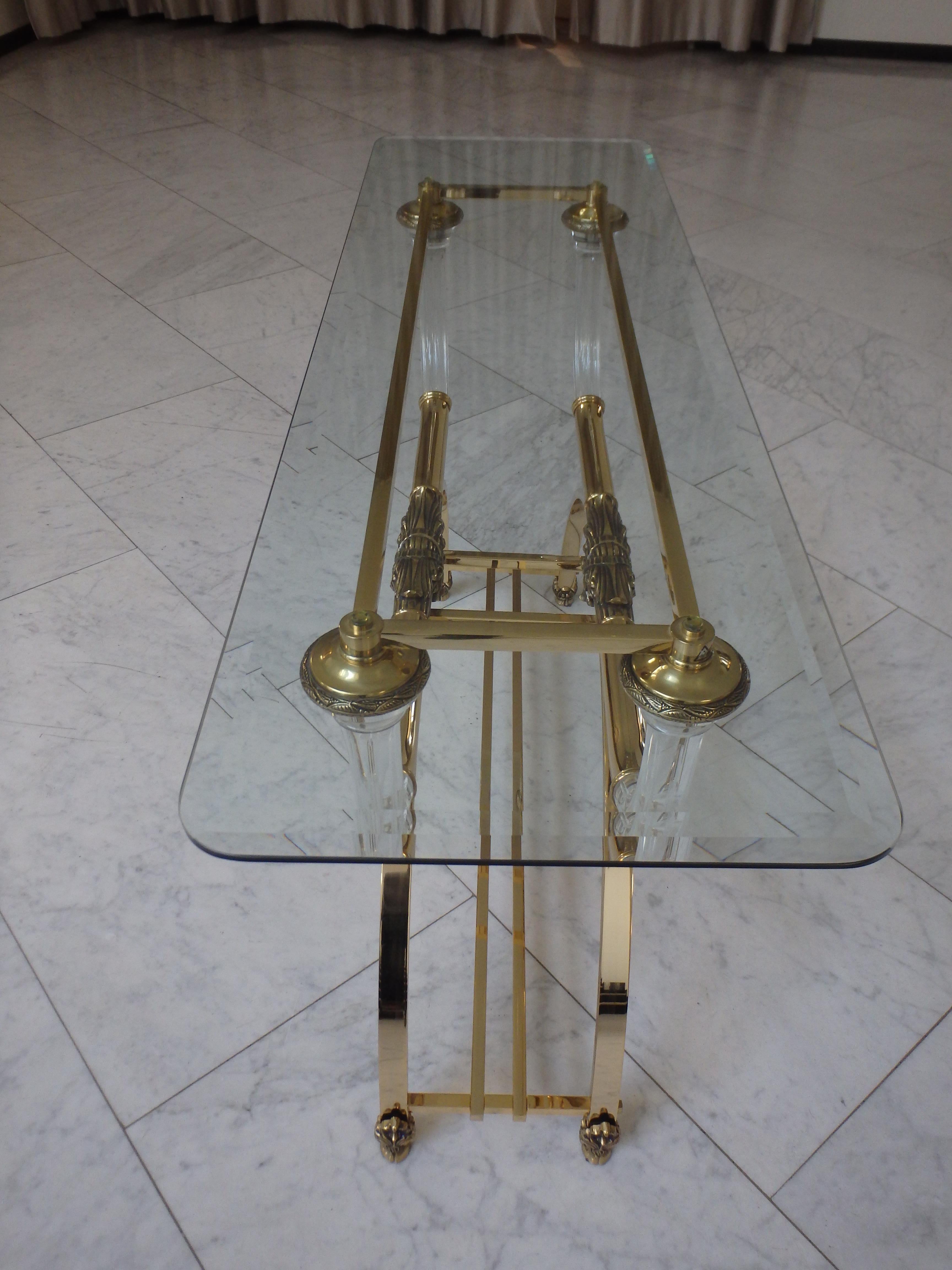 Sophisticated console brass and plexiglass with cut glass top For Sale 2