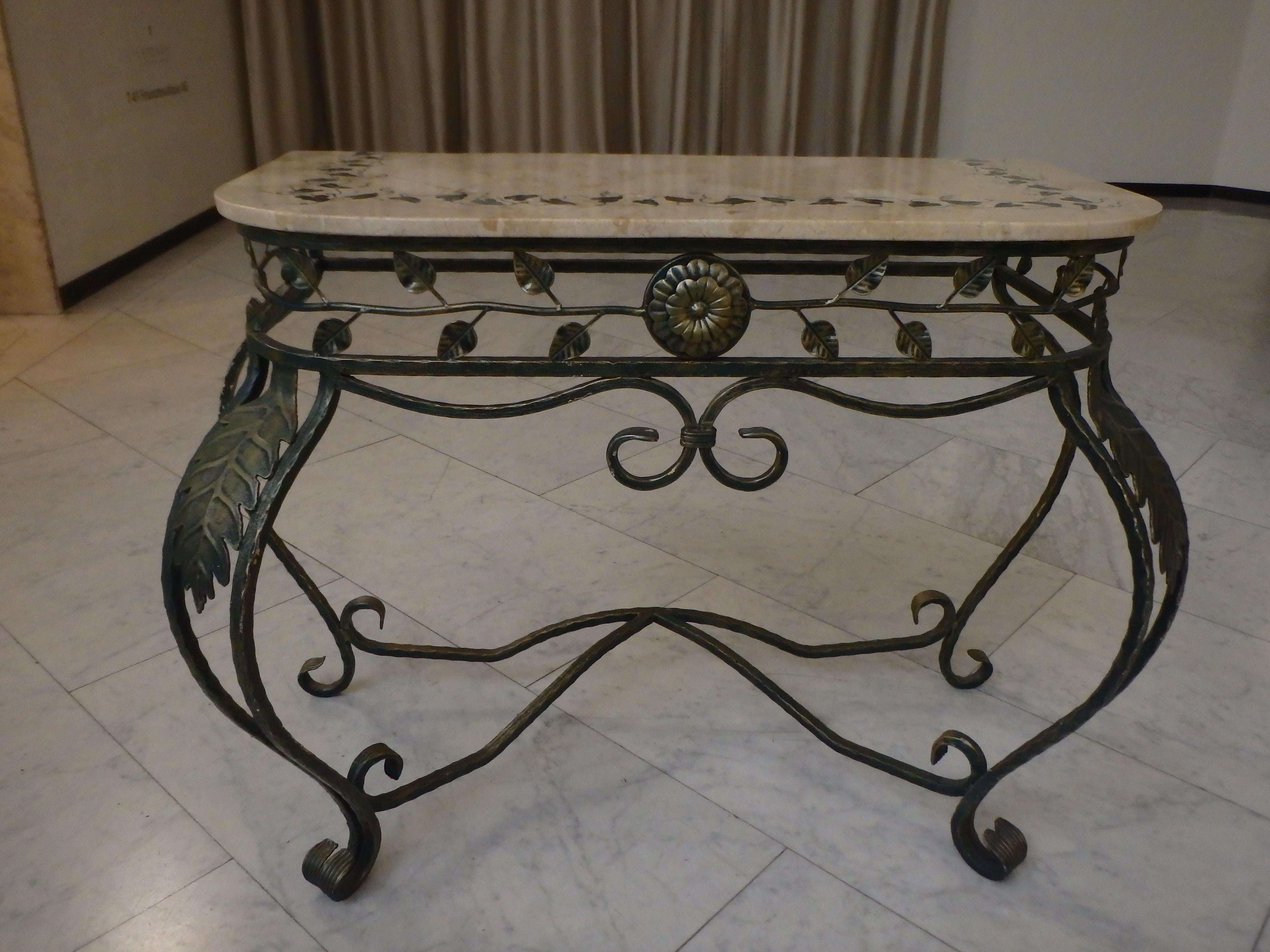 Sophisticated Console with Beige Marble Top with Inlay Leafs and Matching Mirror For Sale 4