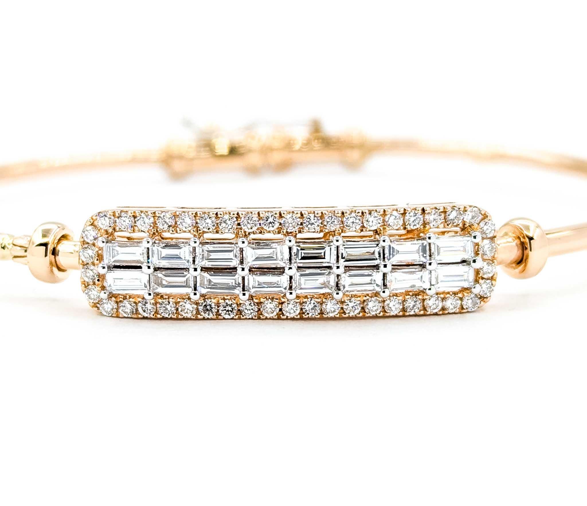 Ce bracelet raffiné est réalisé en or rose 18 carats et pèse 9,43 grammes. Mesurant 6,25 pouces avec un sommet de 7 mm de large serti de diamants, il présente un poids total de 0,58 carats de diamants étincelants. La pièce maîtresse est une grille