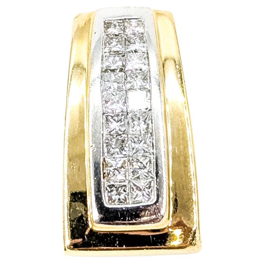 Sofisticato ciondolo con diamante in 14 carati