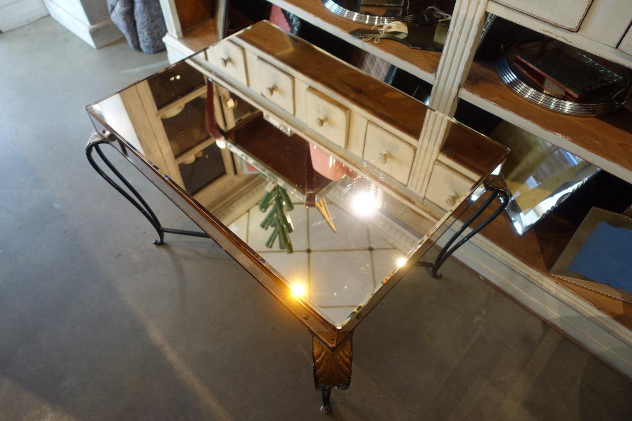 Mid-20th Century Sophisticated French 1940s Mirrored Table For Sale