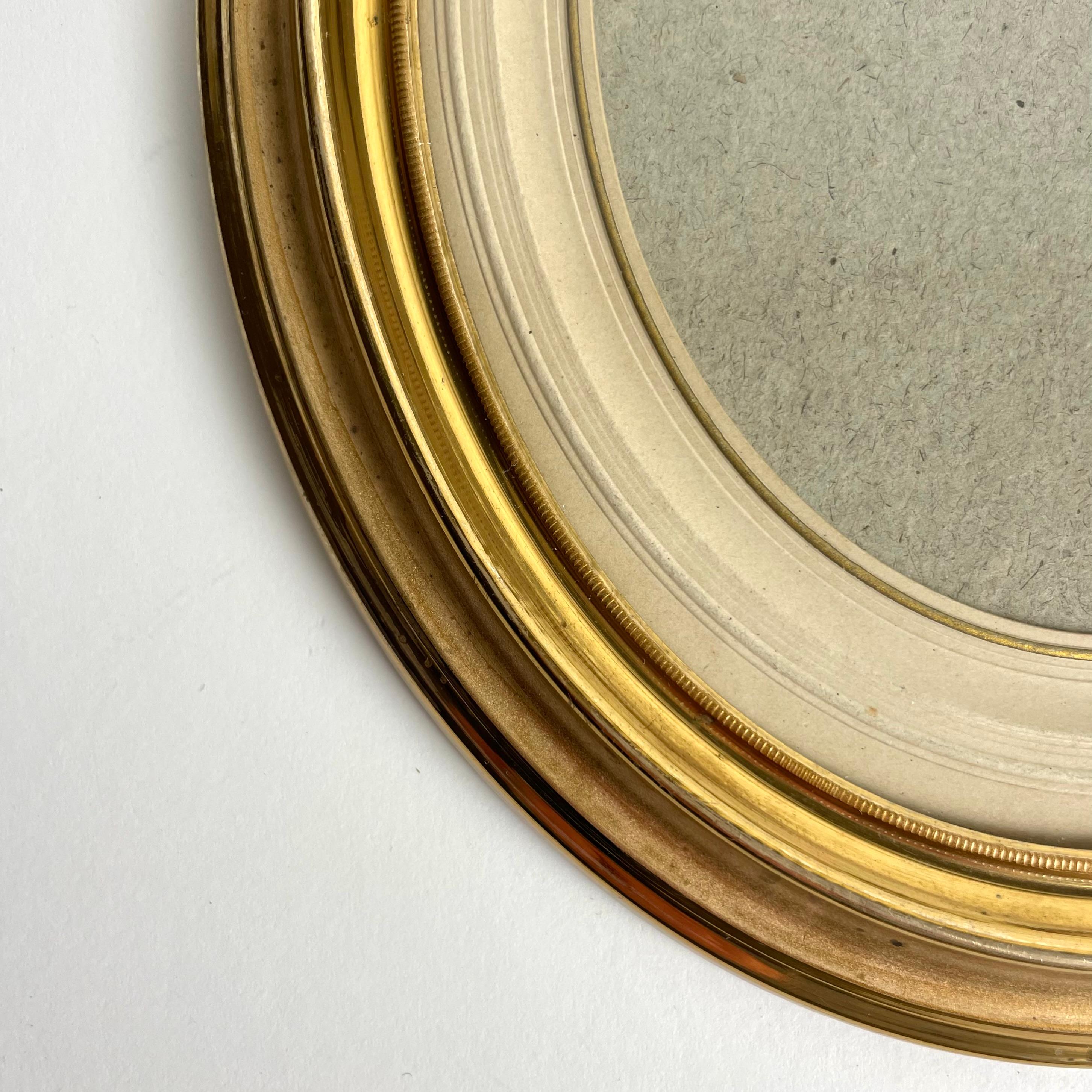 Gilt Sophisticated late 19th gilt and matte brass wall Photo Frame For Sale